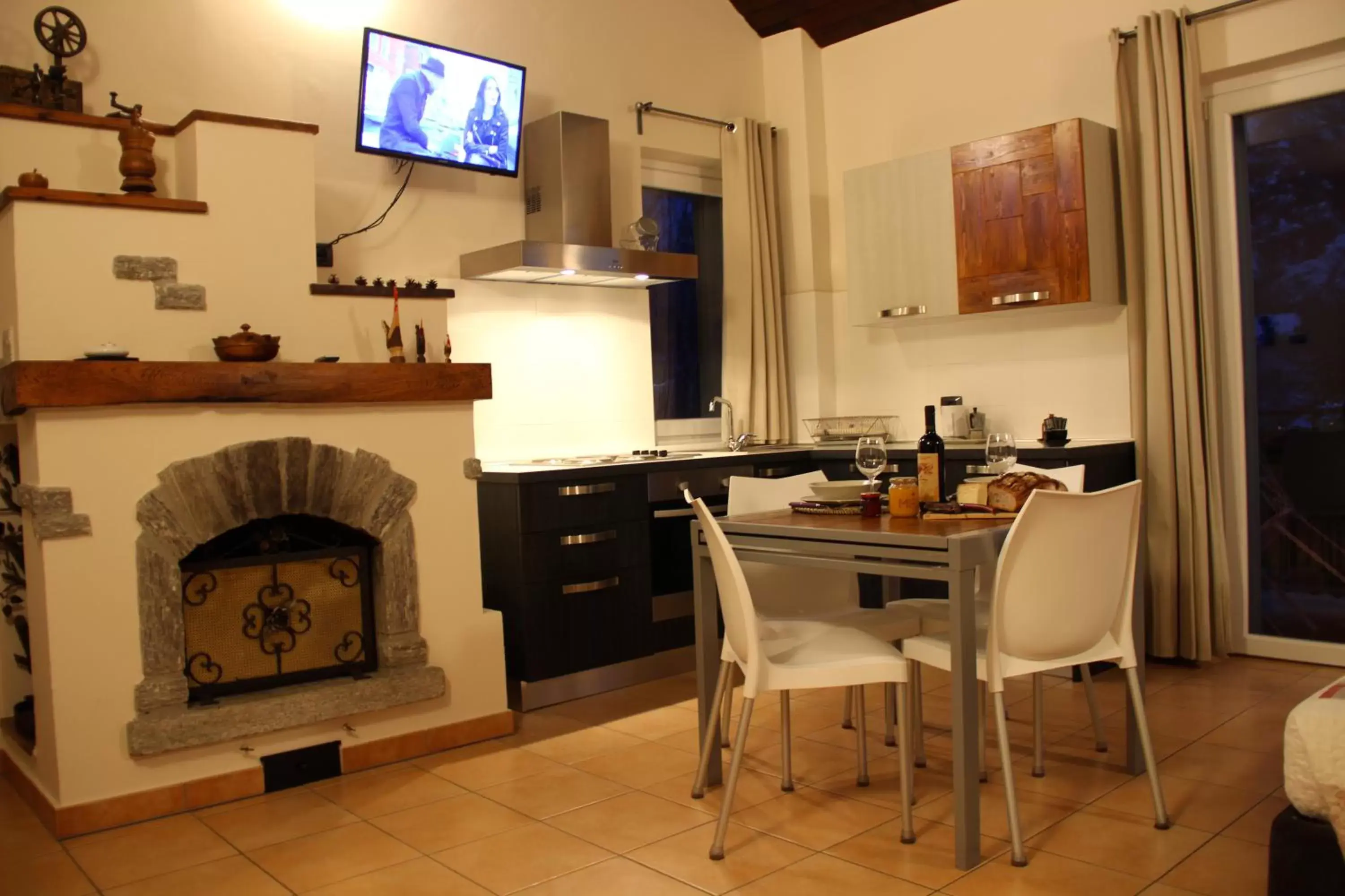 Photo of the whole room, Dining Area in Case Appartamenti Vacanze Da Cien