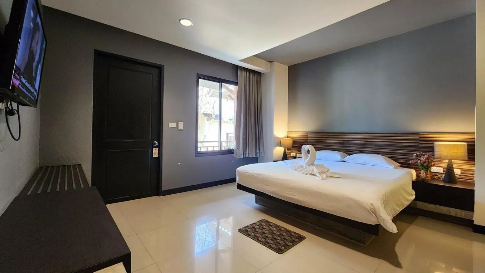 Bed in Pattaya Garden Resort