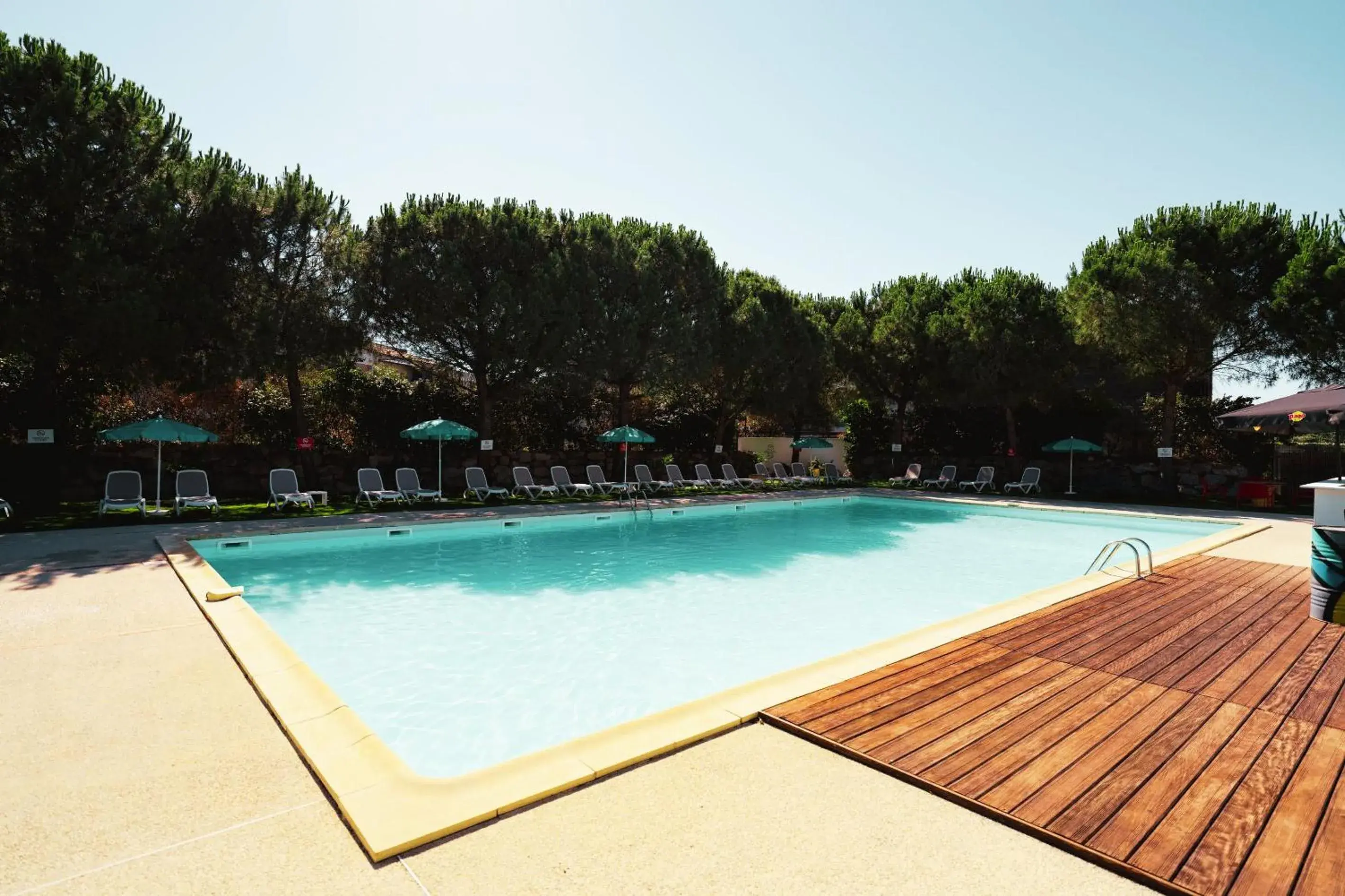 Swimming Pool in Sporting House Hôtel