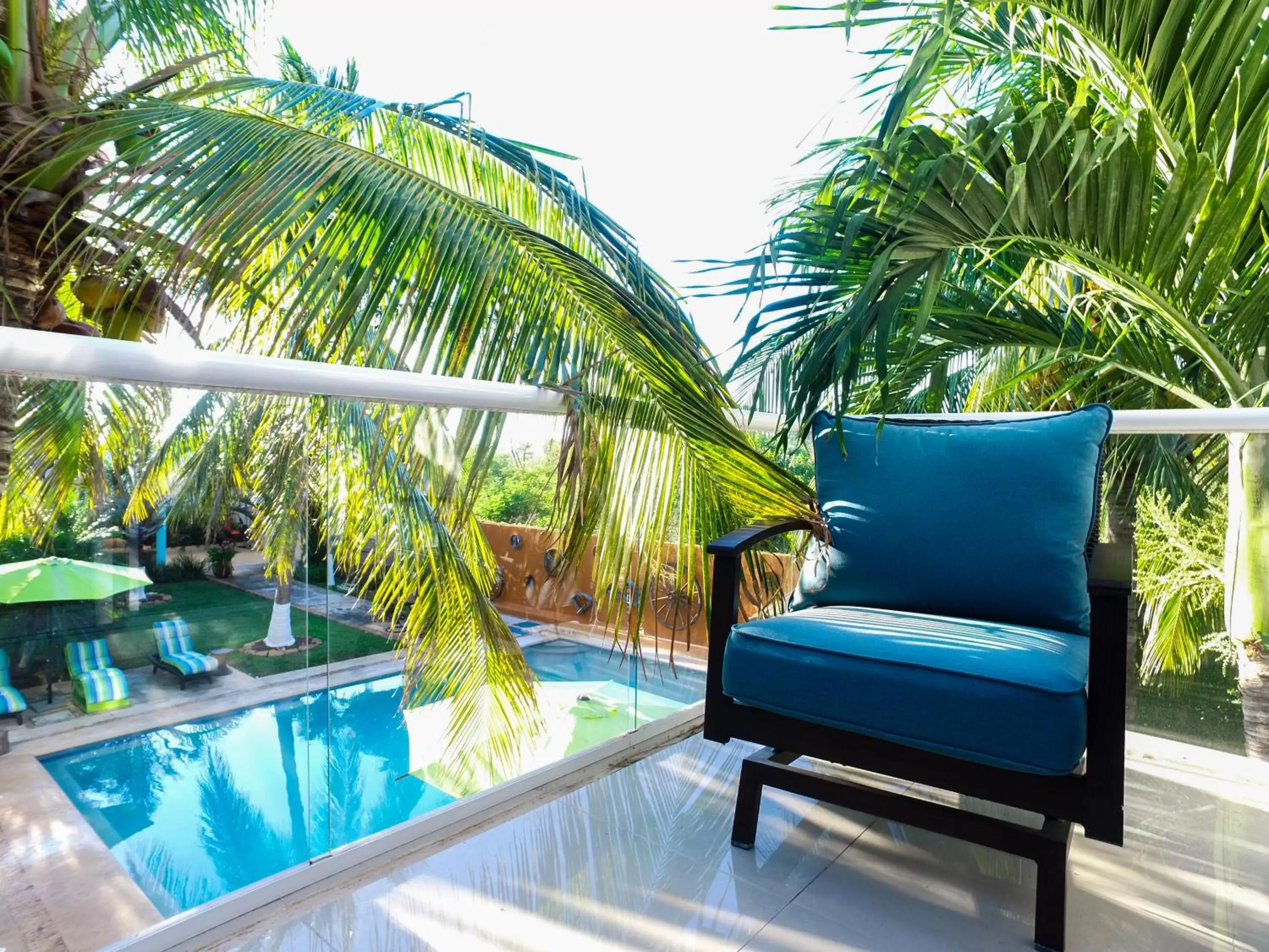 Balcony/Terrace, Swimming Pool in Casa Xcanatun