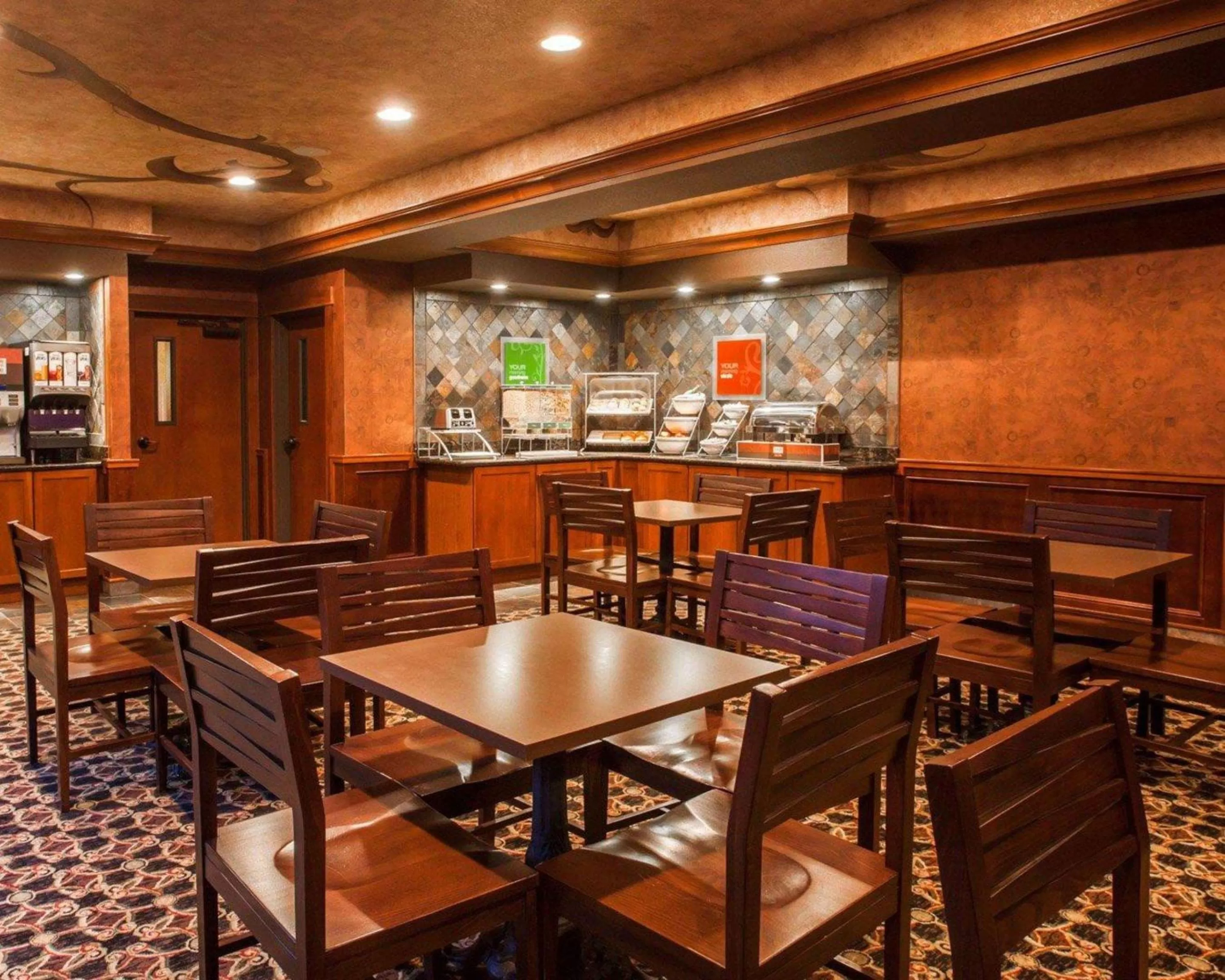Restaurant/places to eat in Comfort Suites Moses Lake