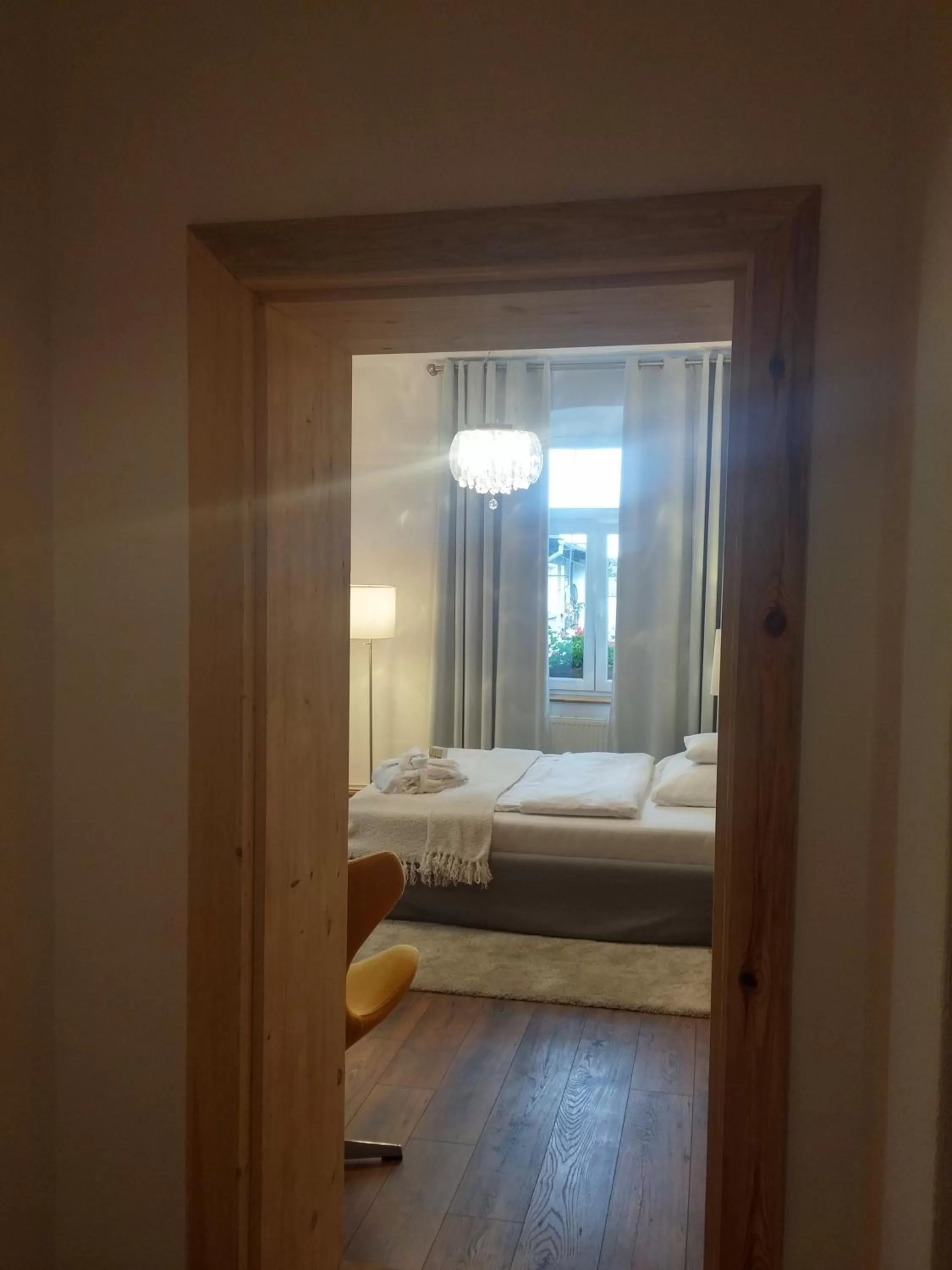 Night, Bed in Zajazd Karczma Zagłoba