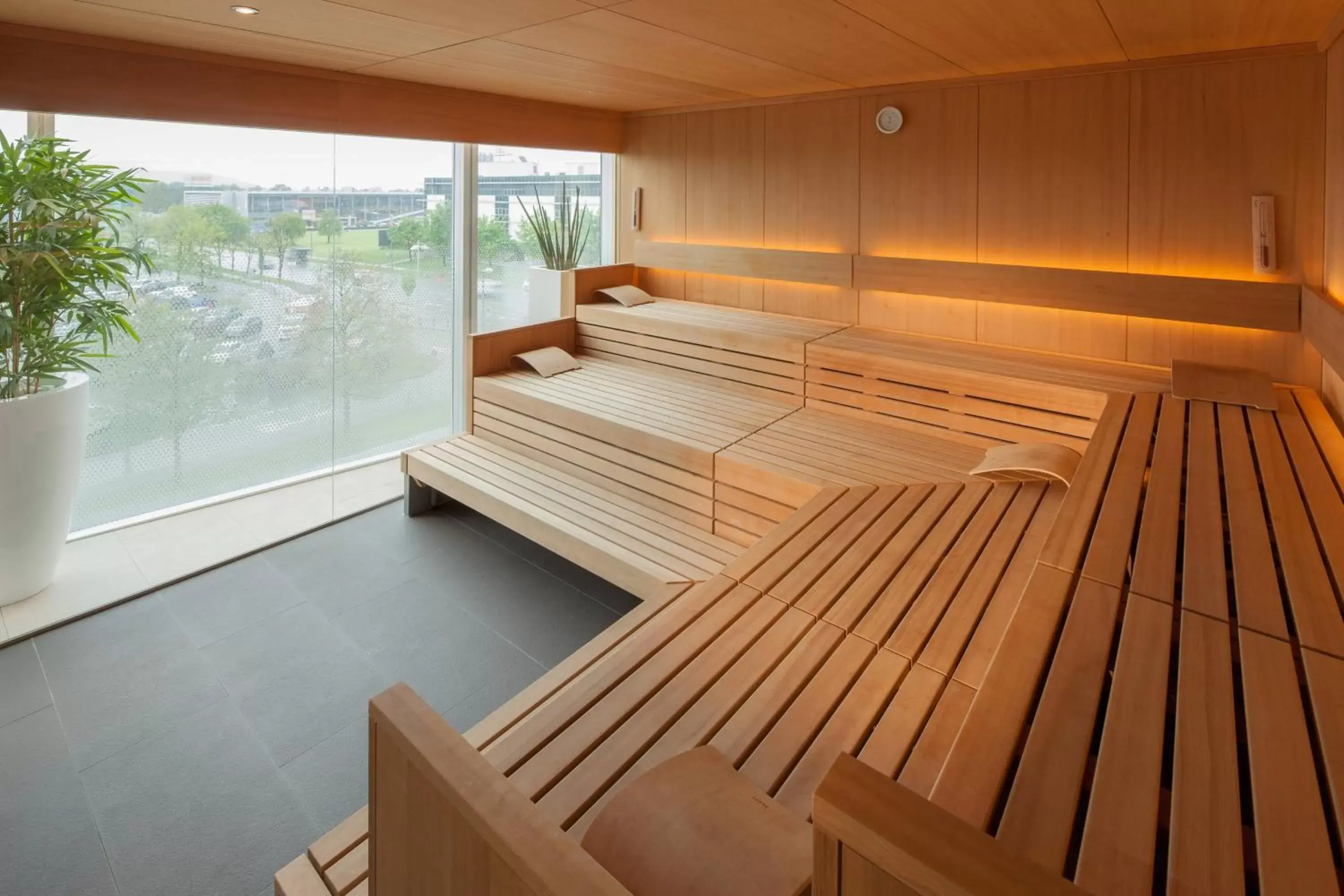 Spa and wellness centre/facilities in Four Points by Sheraton Panoramahaus Dornbirn
