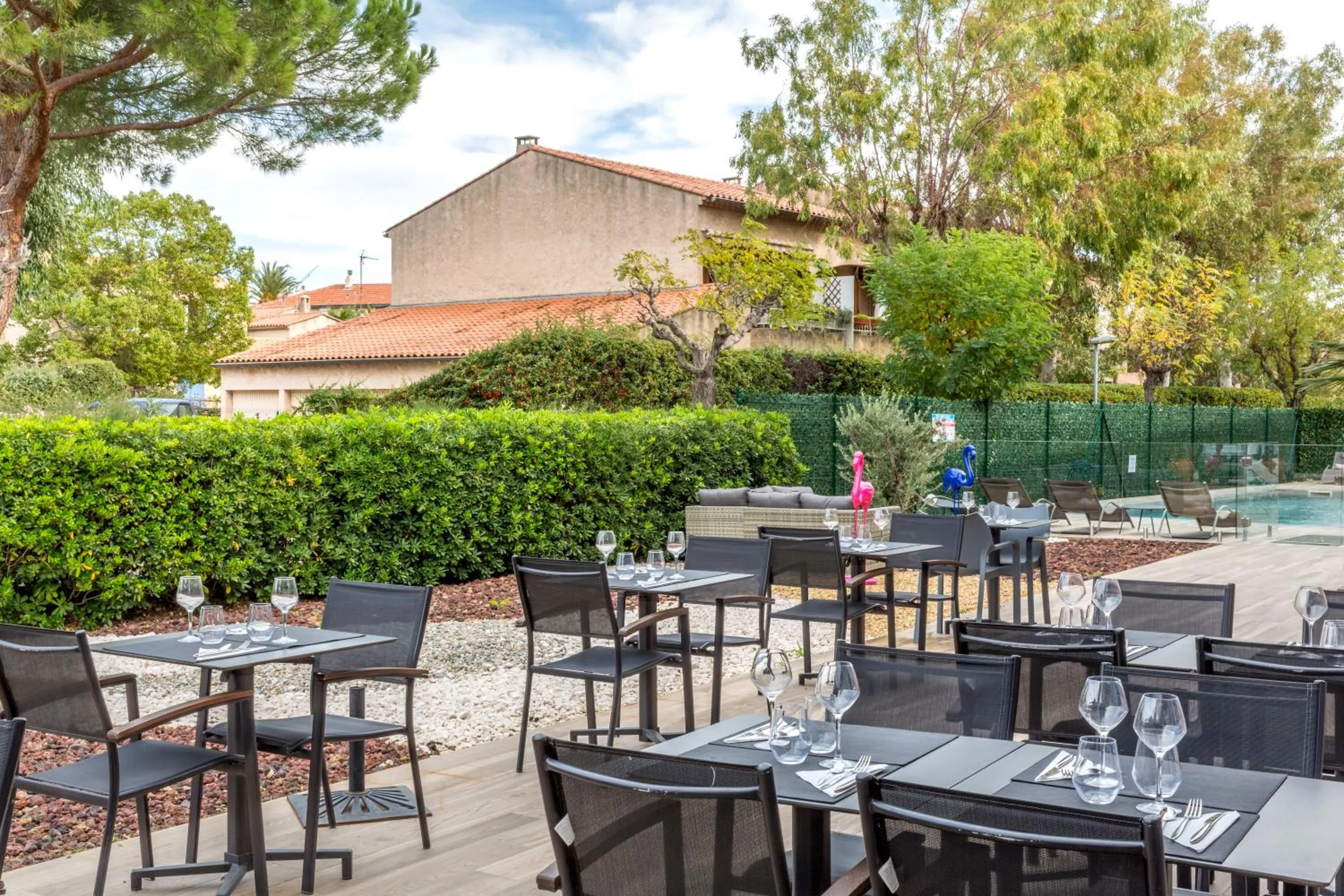 Restaurant/places to eat in Best Western Plus Hyères Côte D'Azur