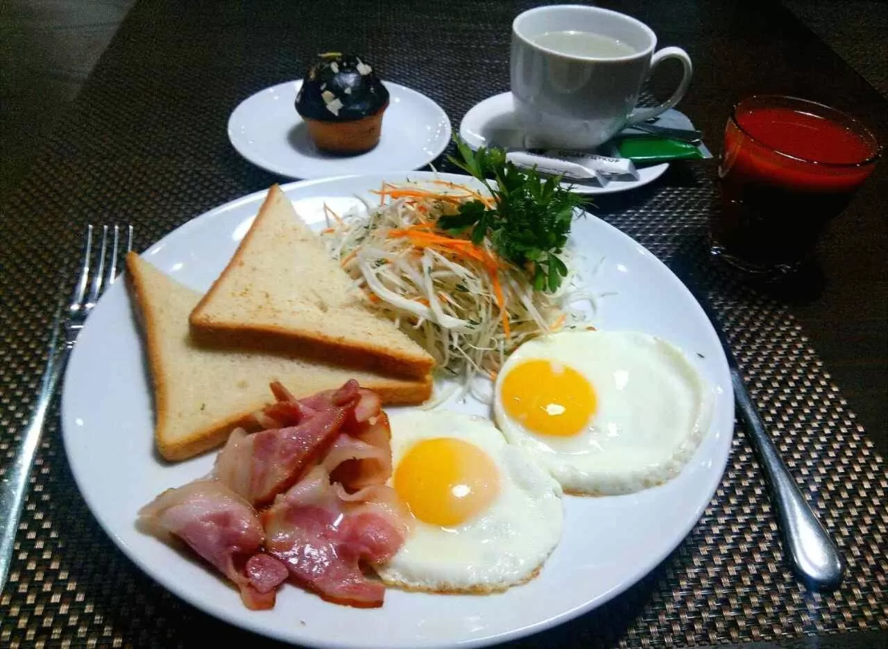 Restaurant/places to eat in Hotel Florida