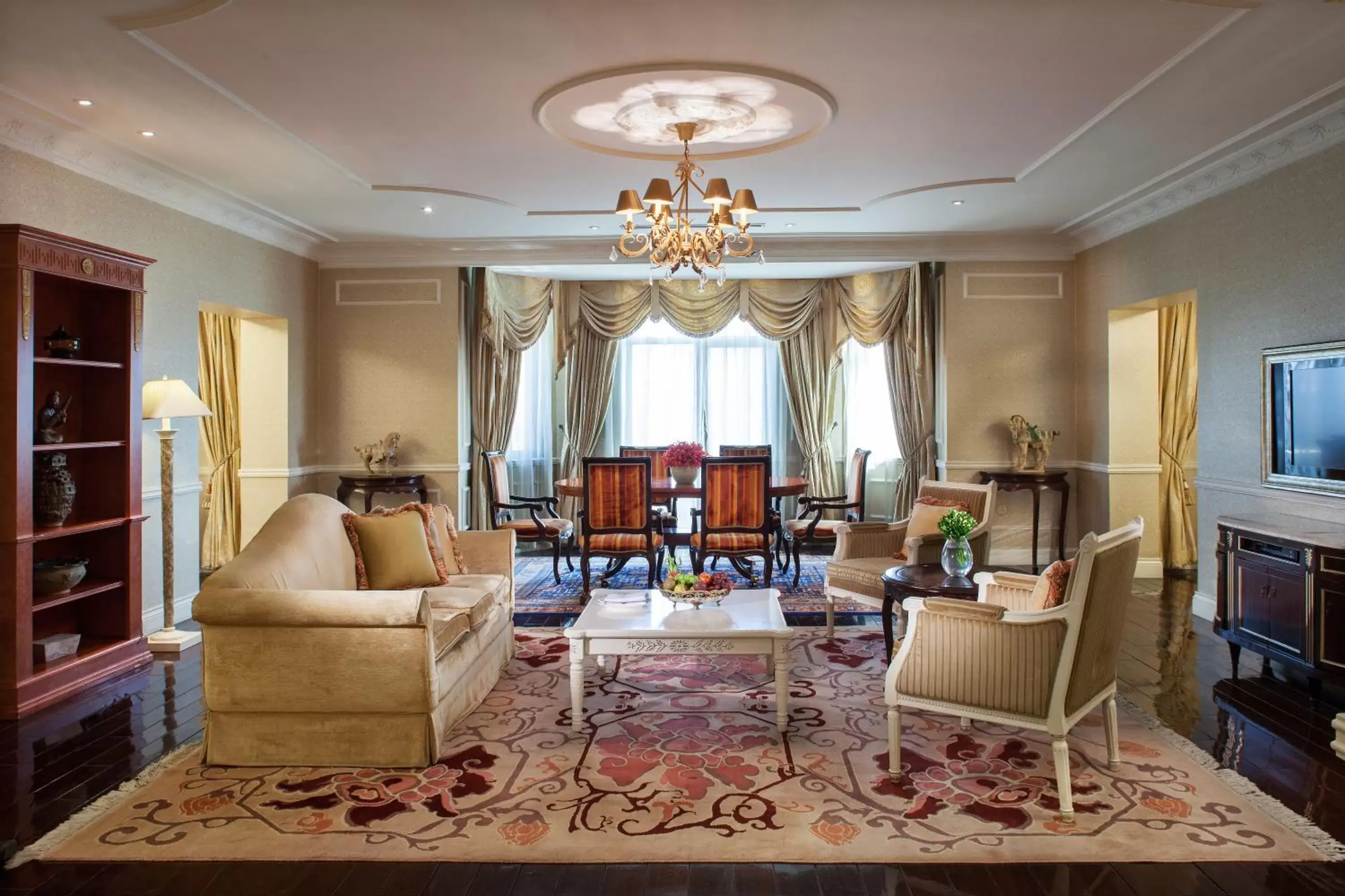 Photo of the whole room, Seating Area in Beijing Hotel NUO Forbidden City