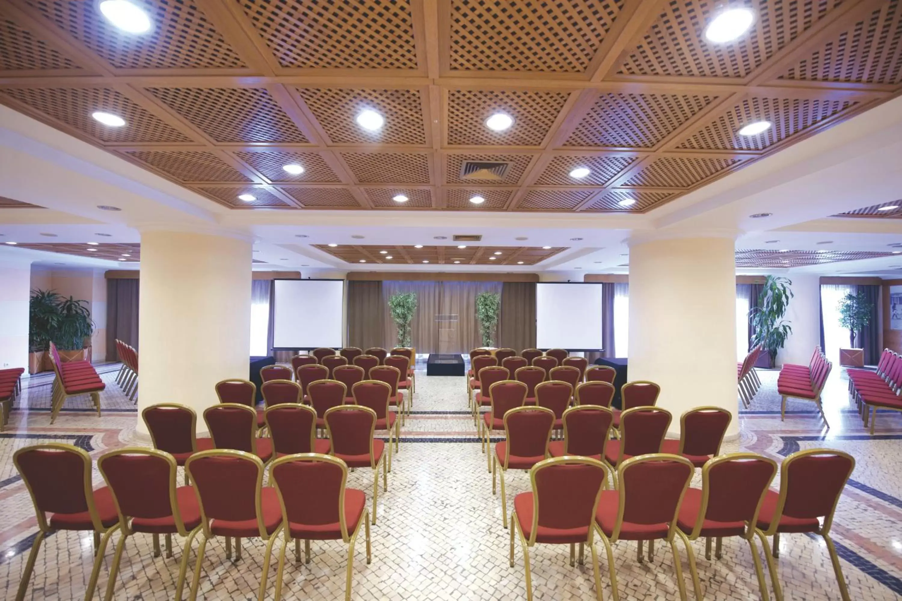 Business facilities in Vila Gale Porto - Centro