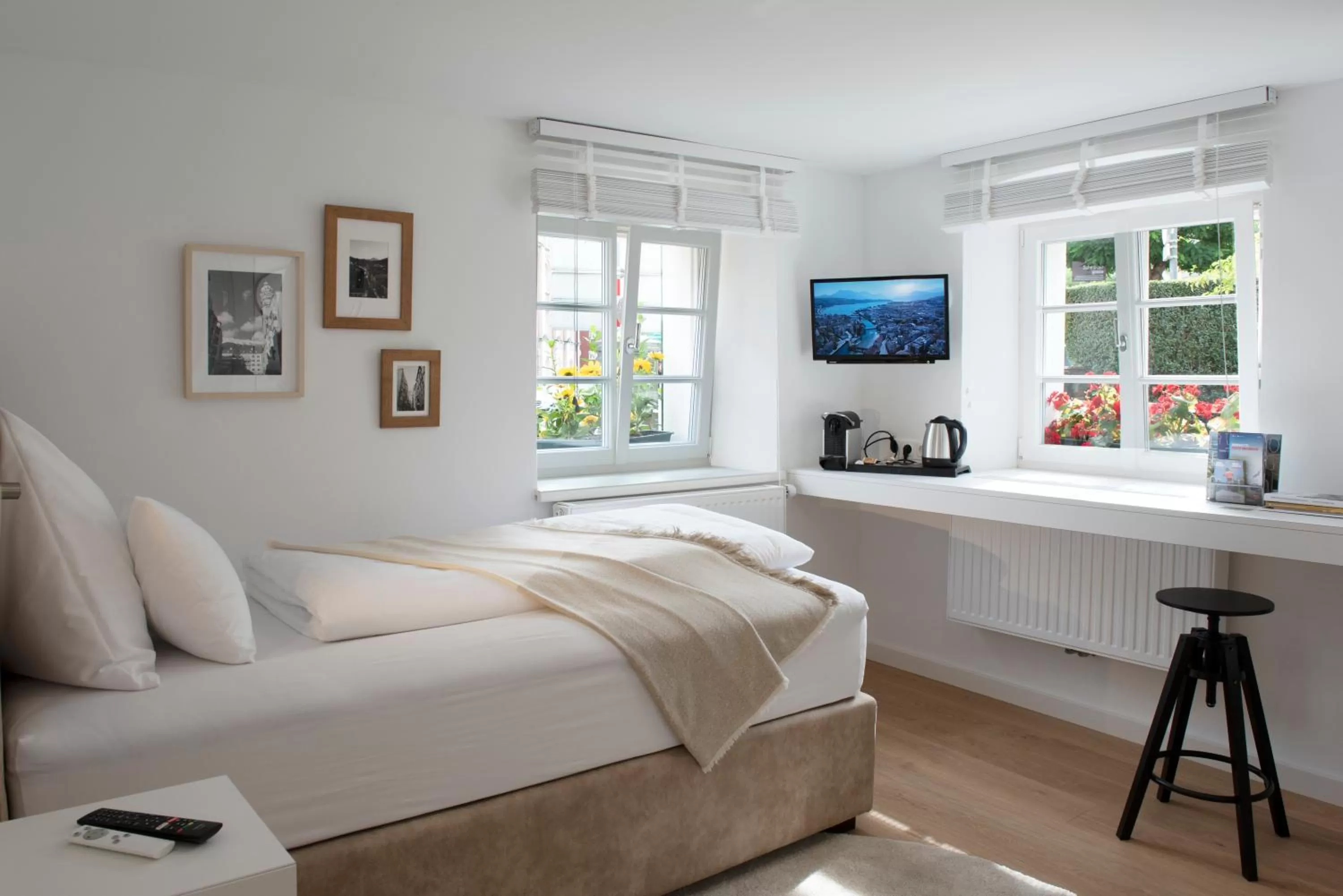 Photo of the whole room, Bed in Quartier 99