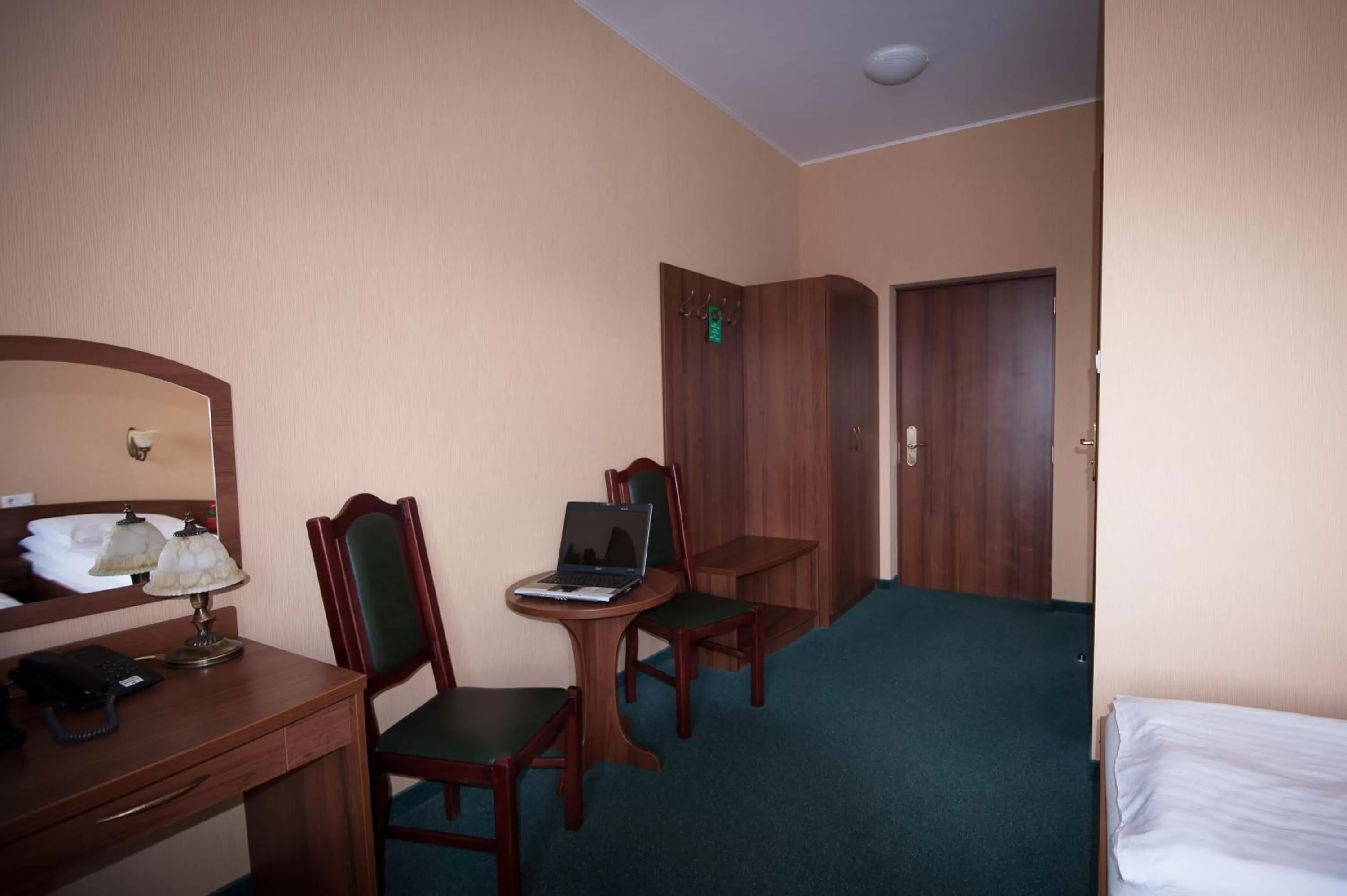 Photo of the whole room, Bed in Hotel Hetmański