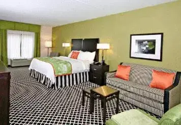 Bedroom in Fairfield Inn Suites Elkin Jonesville