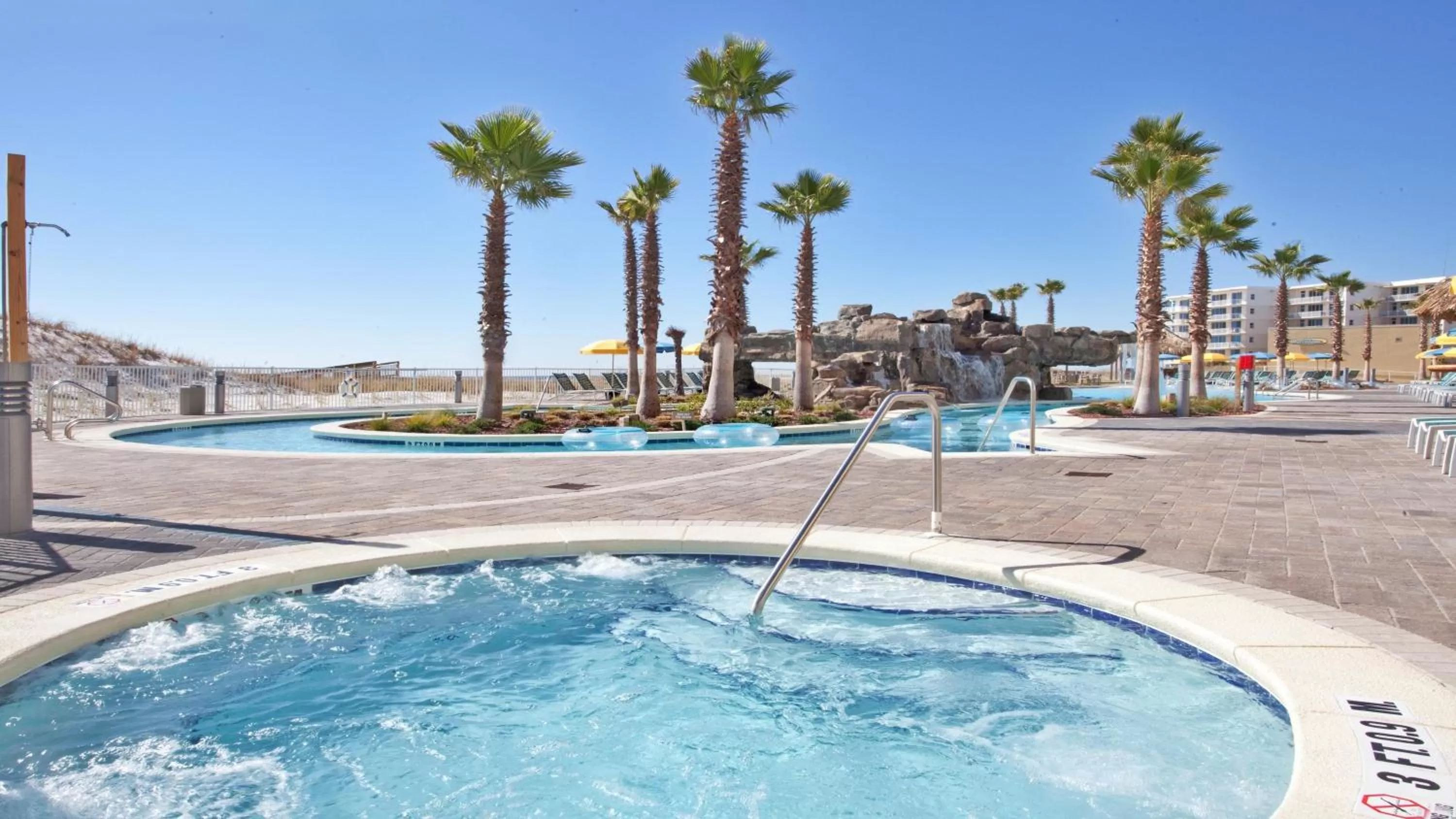 Swimming pool in Holiday Inn Resort Fort Walton Beach by IHG