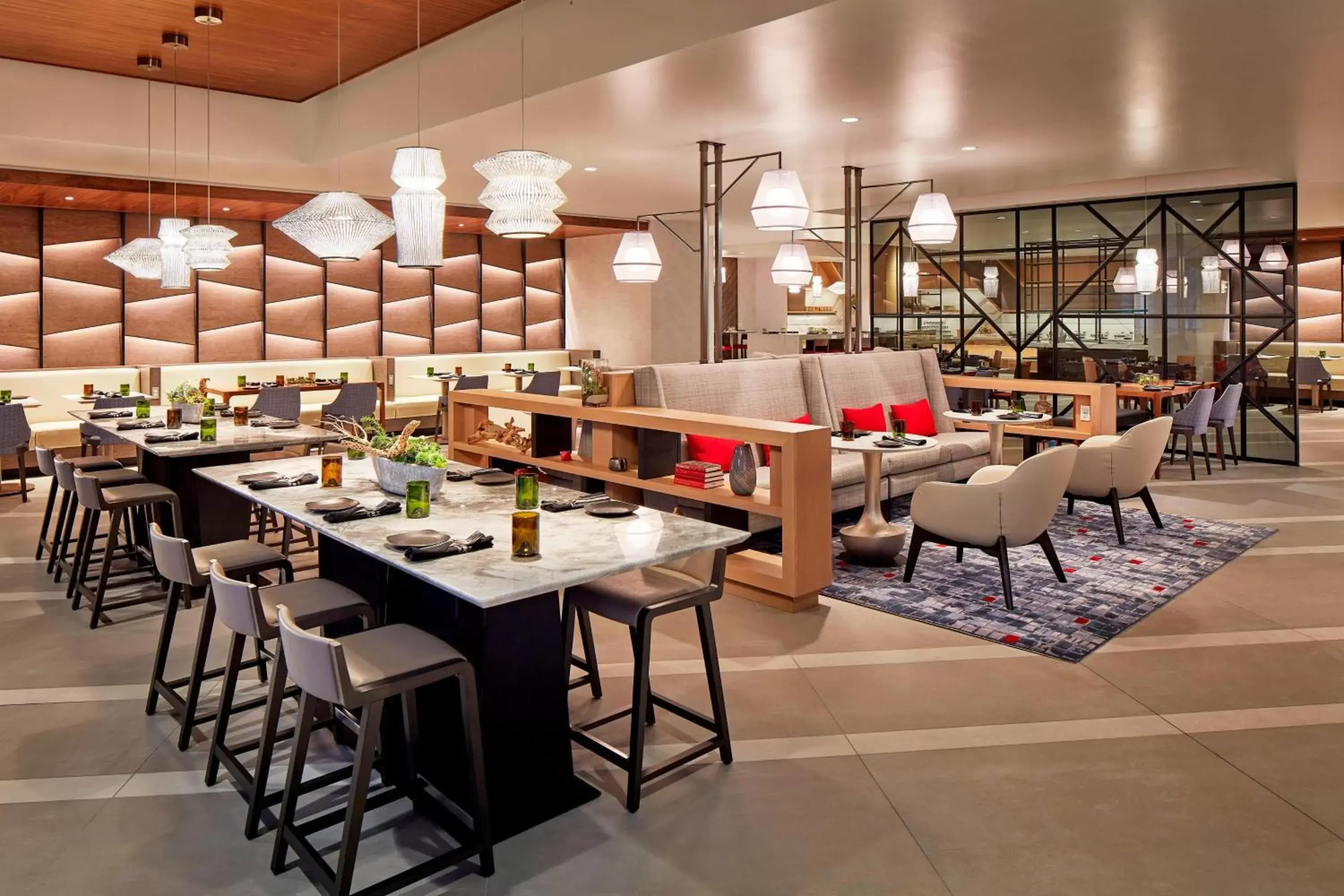 Kitchen or kitchenette, Restaurant/Places to Eat in San Mateo Marriott San Francisco Airport