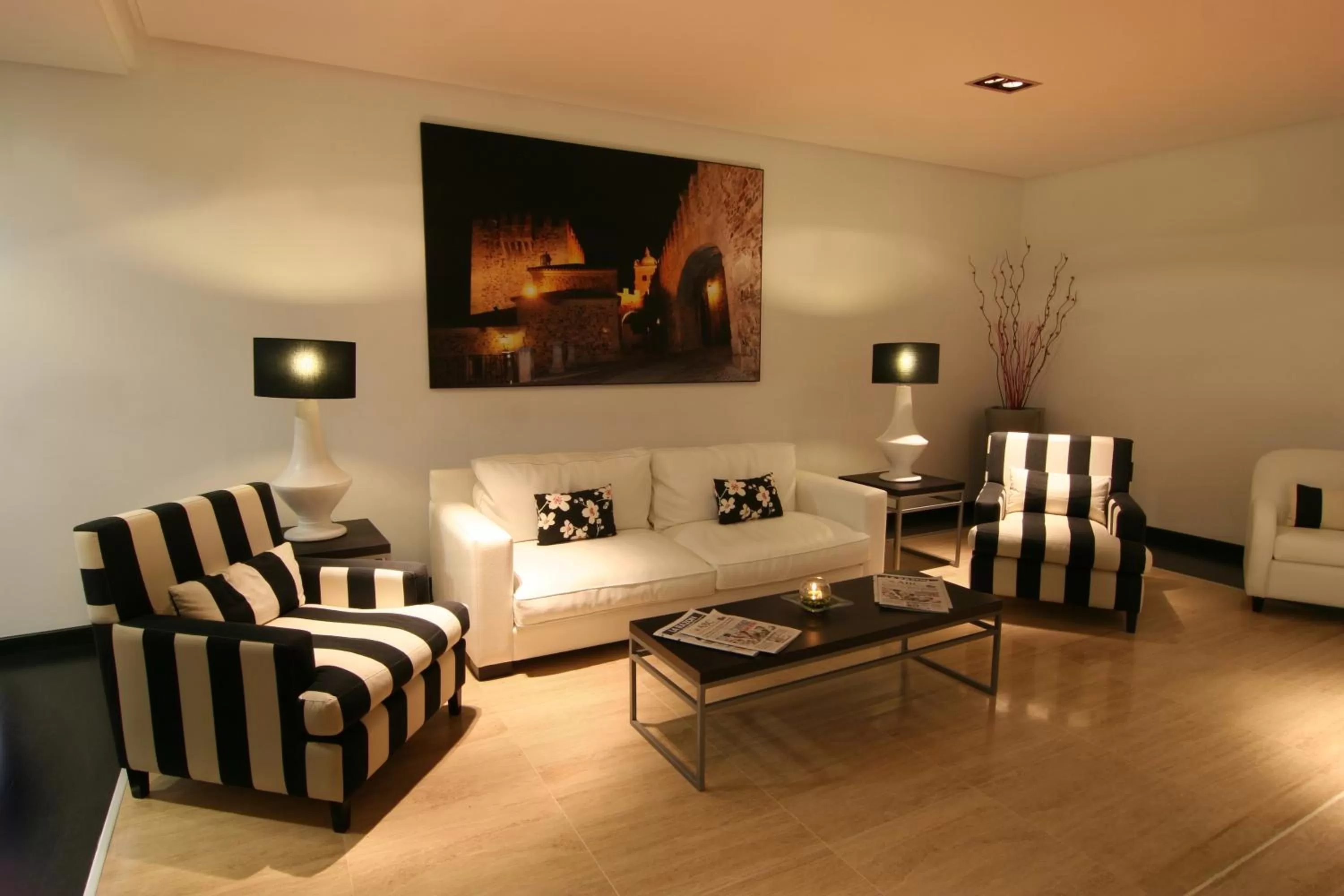 Communal lounge/ TV room in Gran Hotel Don Manuel