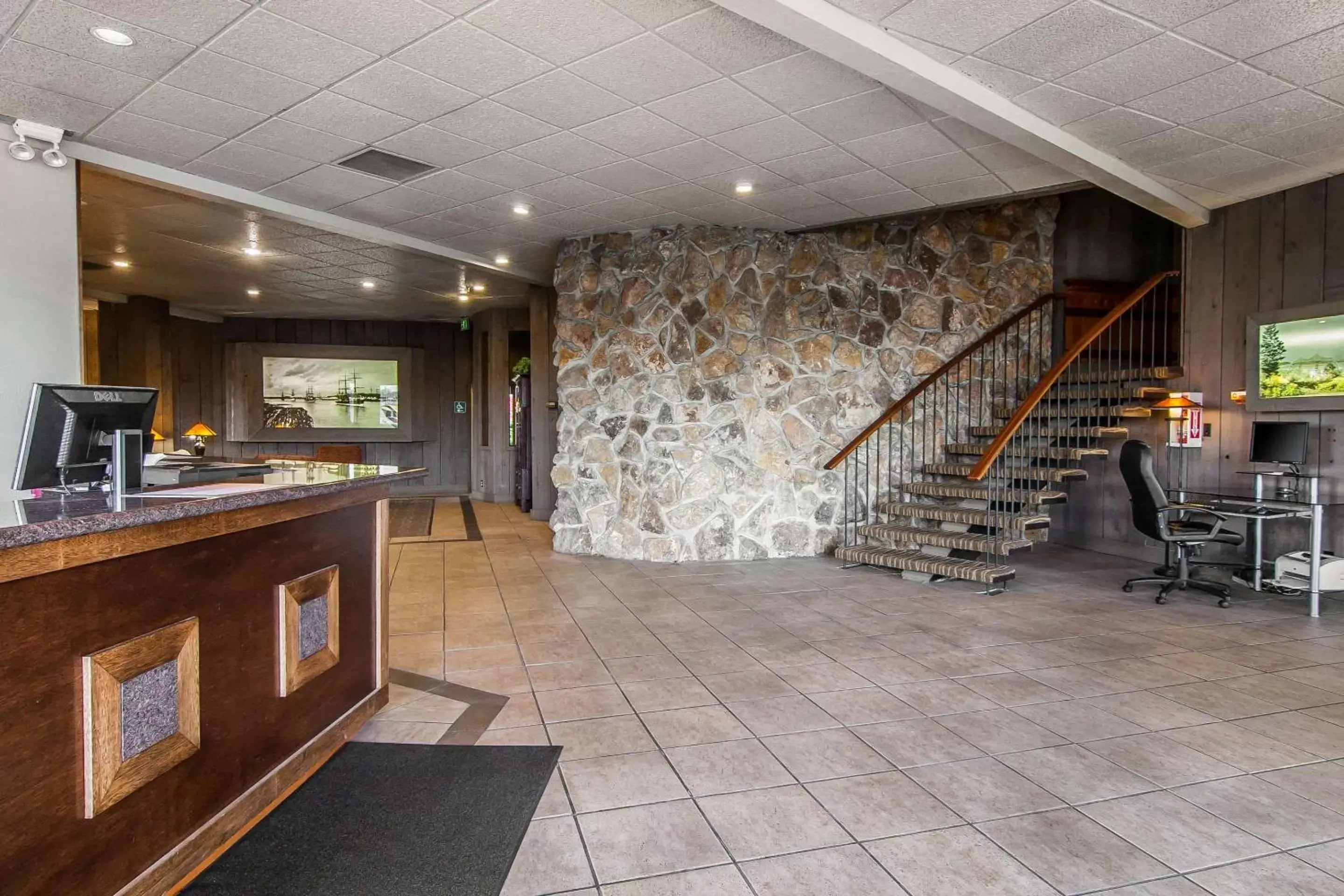 Lobby or reception, Lobby/Reception in Quality Inn & Suites at Coos Bay