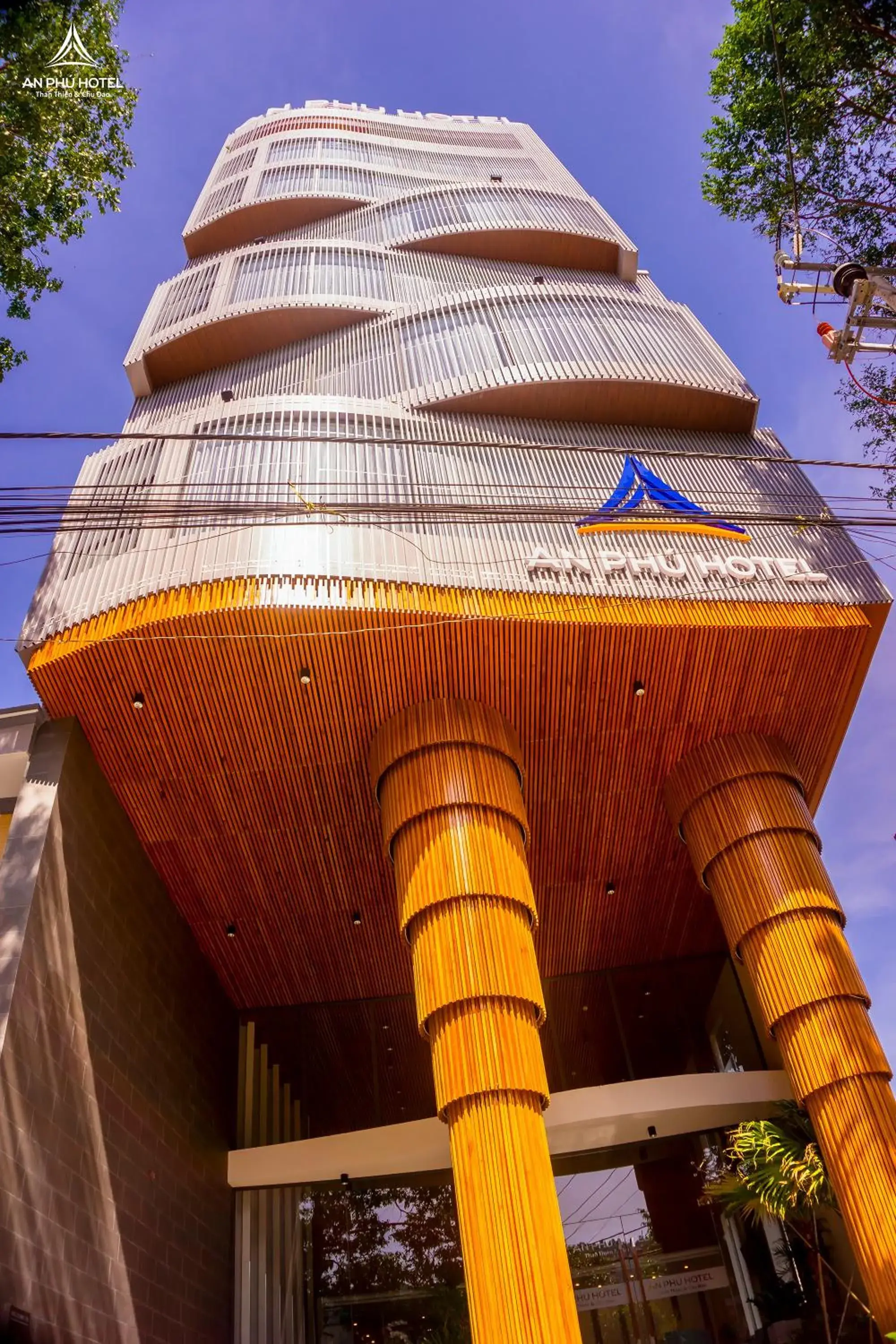 Facade/entrance in An Phu Hotel Facade/entrance in An Phu Hotel