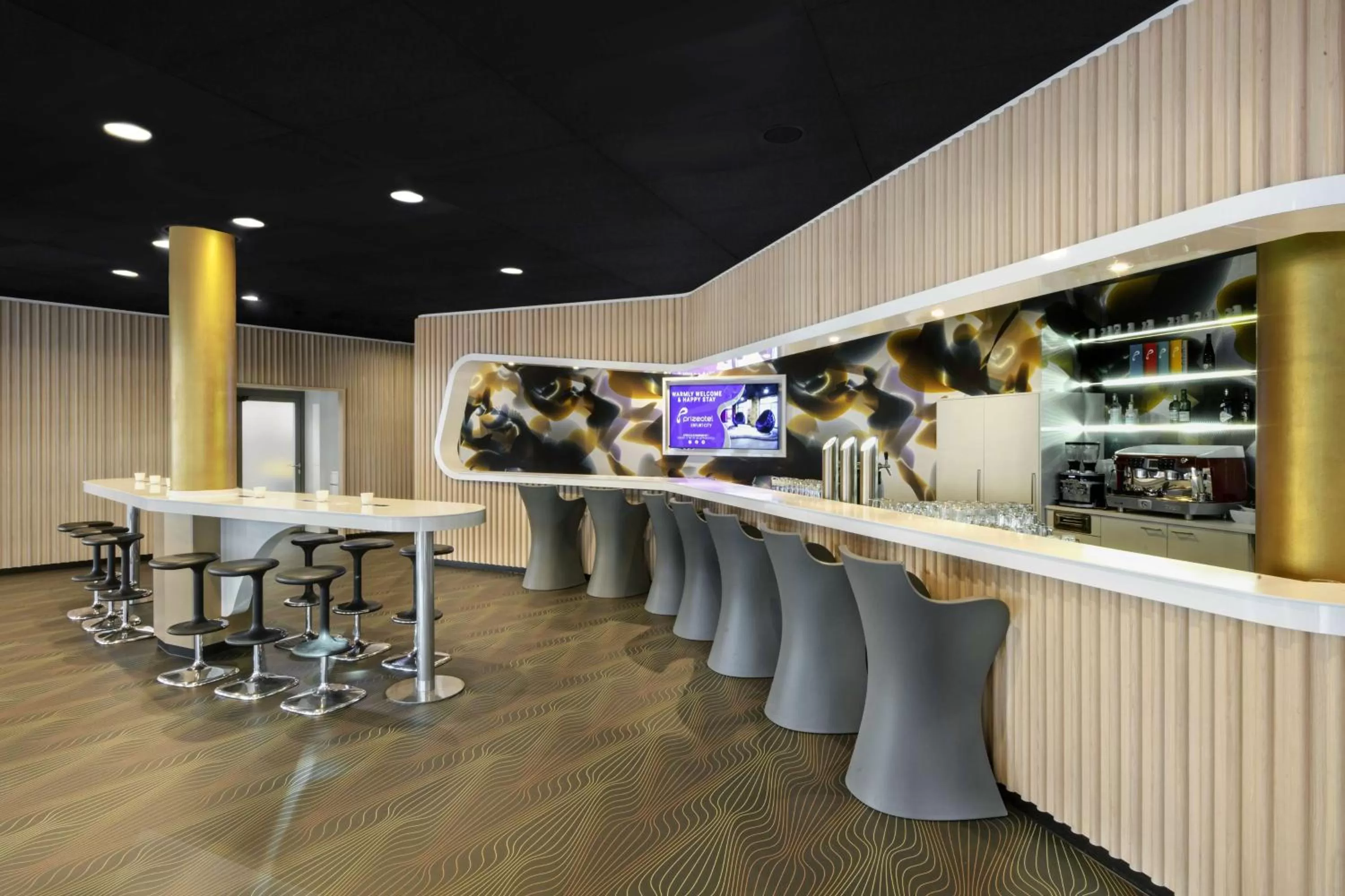 Lounge or bar in Prize by Radisson, Erfurt City