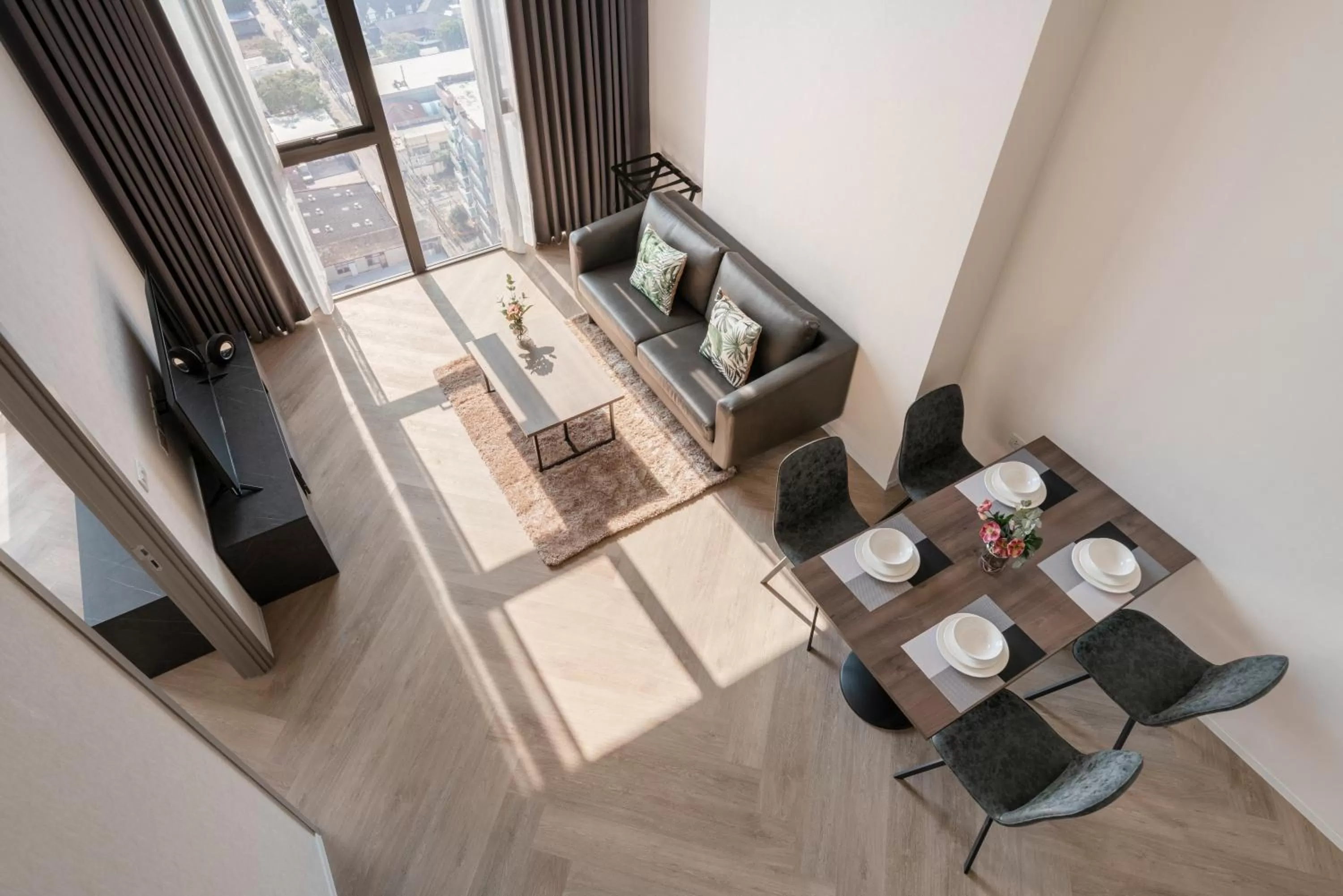 Communal lounge/ TV room in Ramada By Wyndham Bangkok Sukhumvit 87