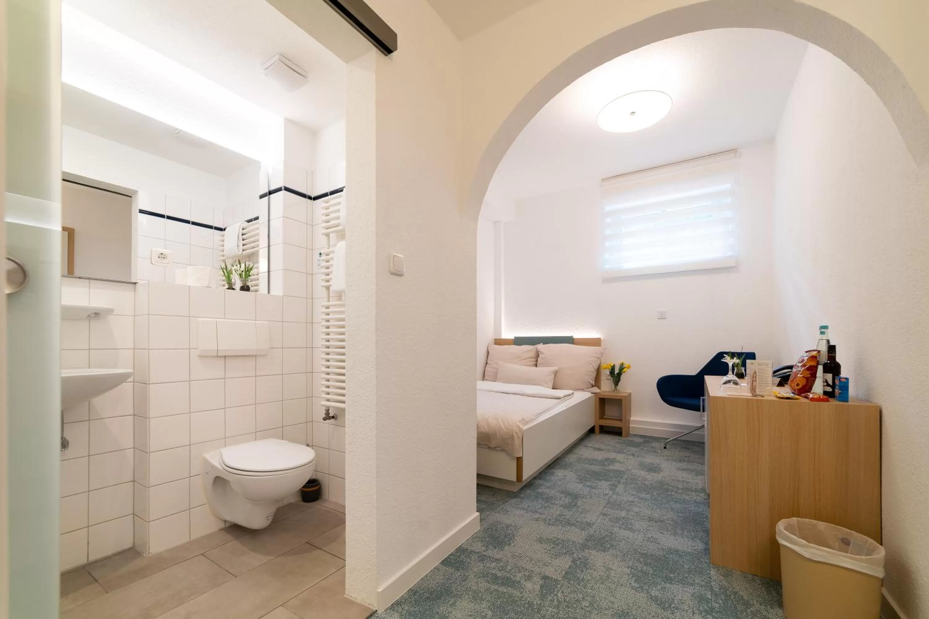 Photo of the whole room, Bed in Hotel zum Kuhhirten