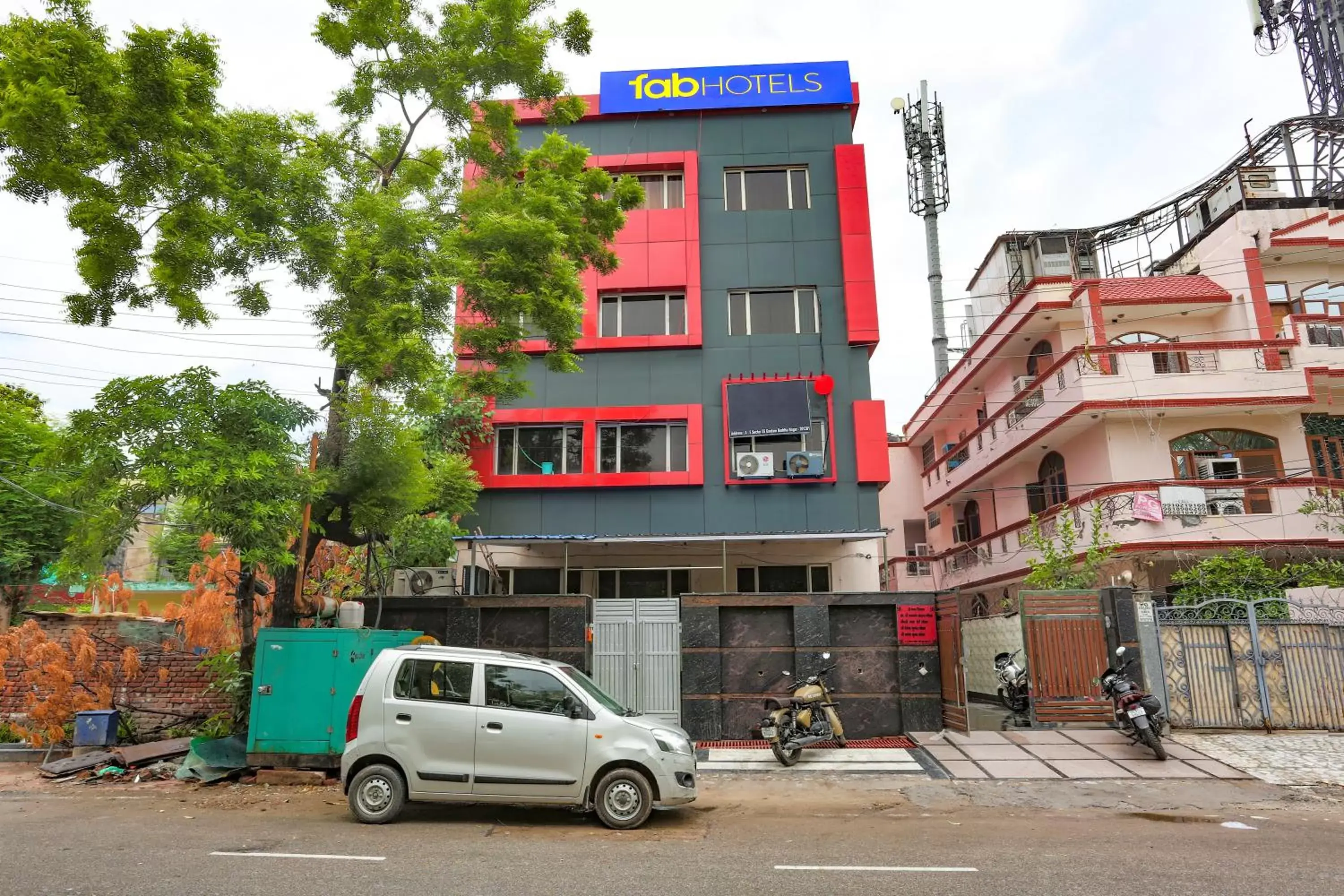 Property Building in FabHotel Red Roof Residency Property Building in FabHotel Red Roof Residency