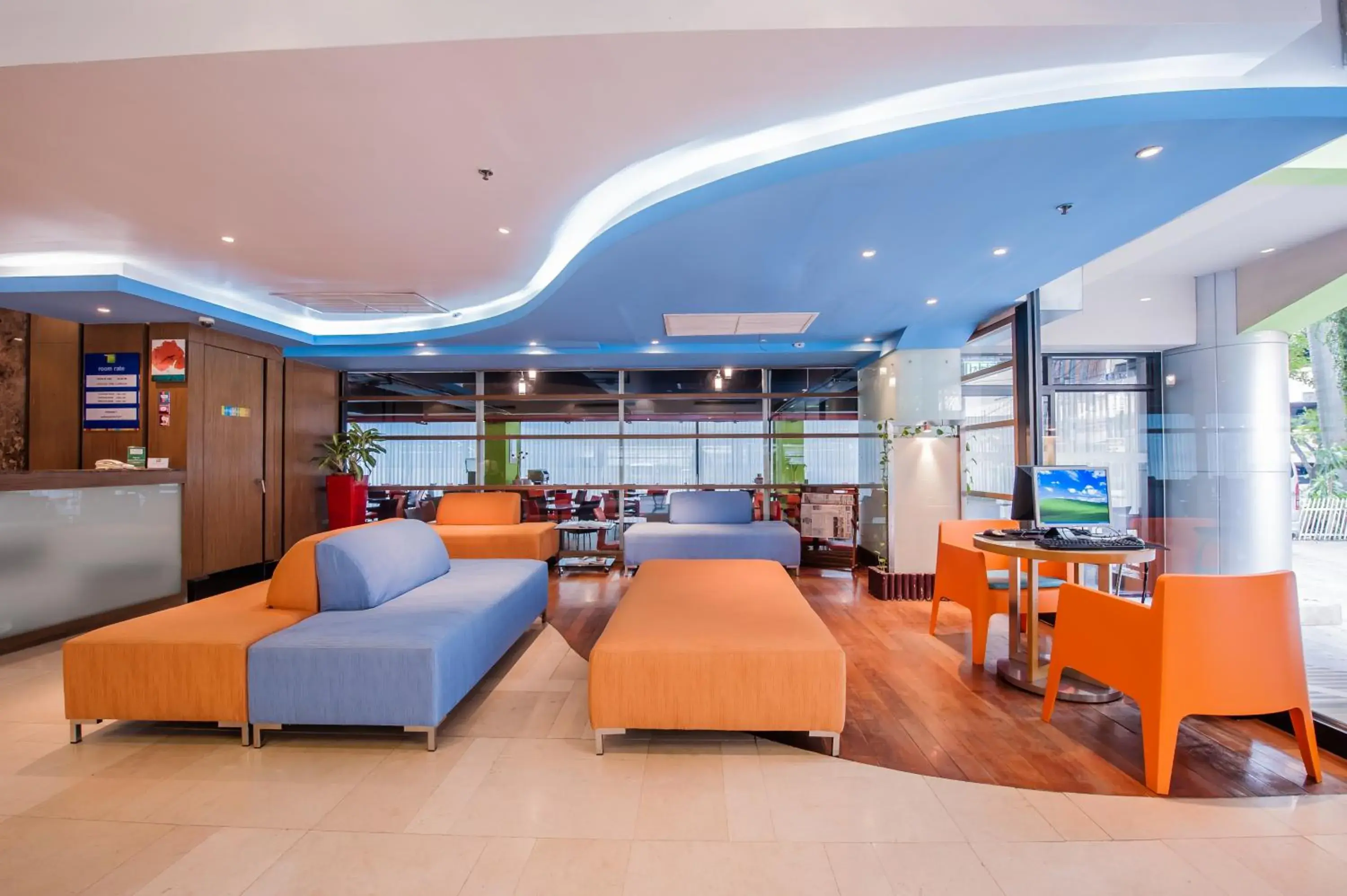 Lobby or reception in The Seasons Bangkok Huamark Lobby or reception in The Seasons Bangkok Huamark