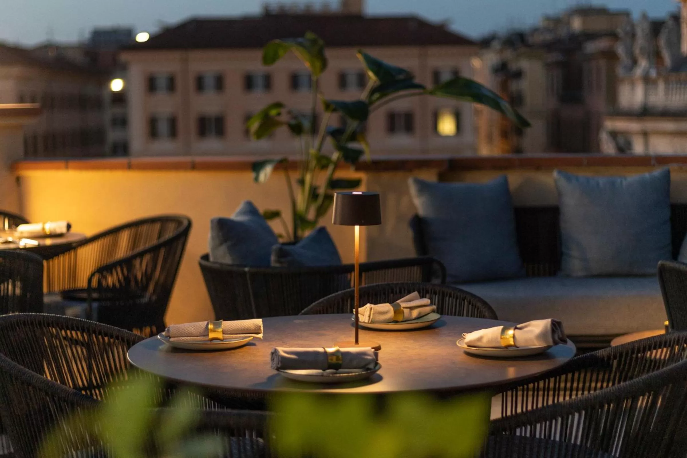 Restaurant/places to eat in The Major Hotel