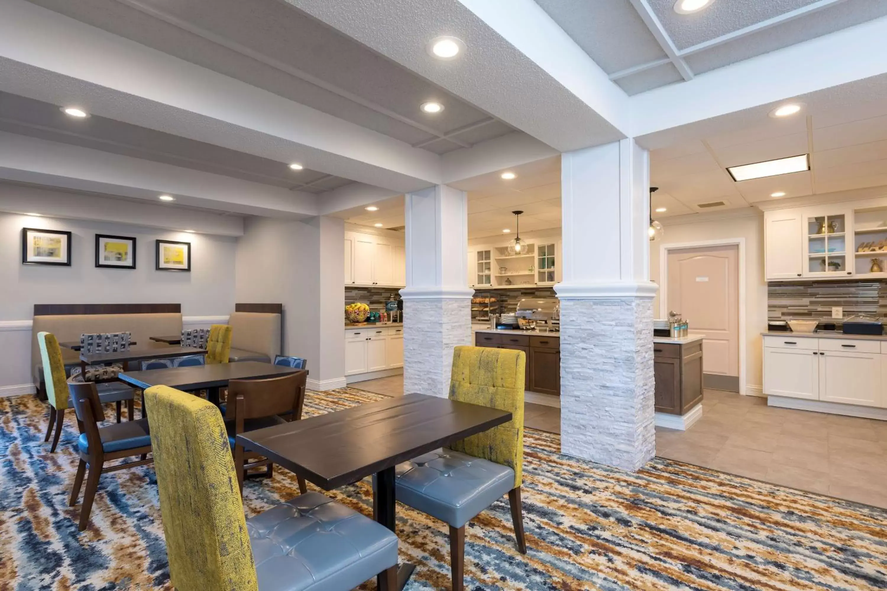 Breakfast, Restaurant/Places to Eat in Homewood Suites by Hilton Bloomington