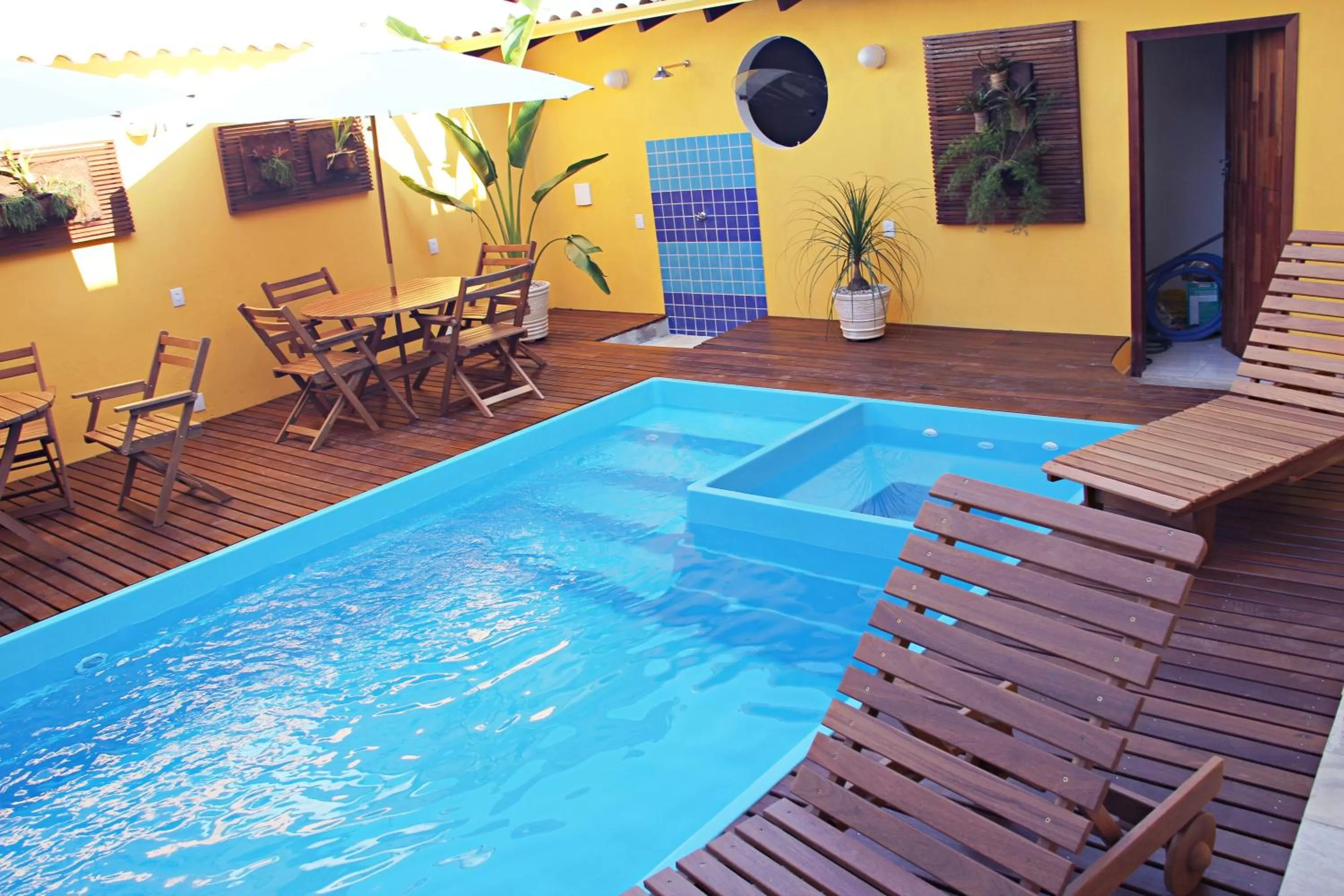 Pool view in Pousada Maravilha de Paraty