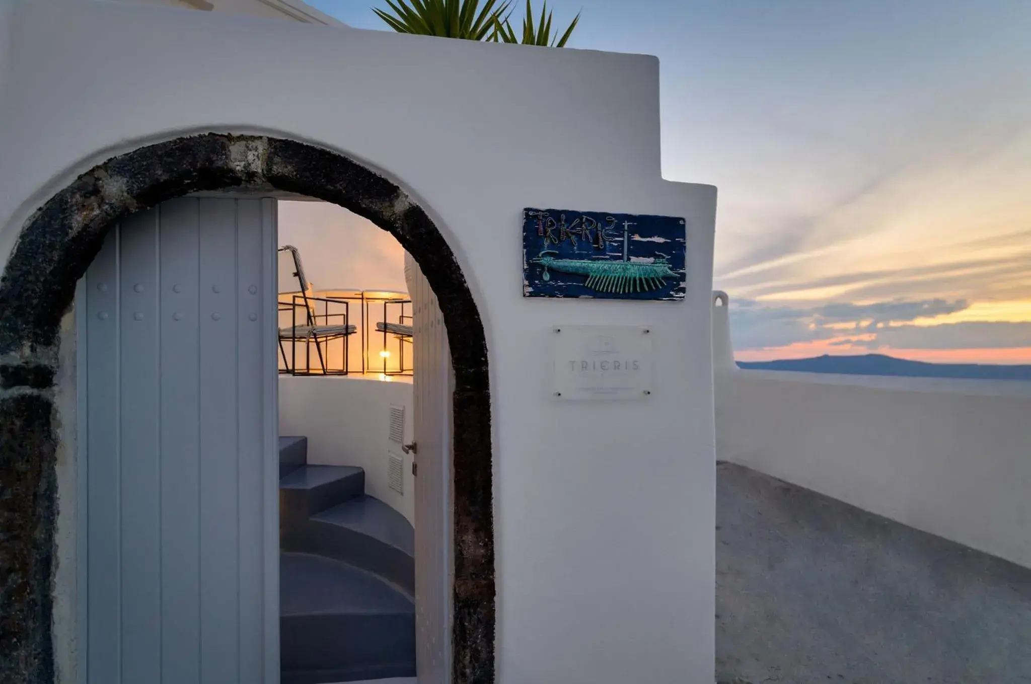 Facade/entrance in Trieris Villa & Suites Facade/entrance in Trieris Villa & Suites