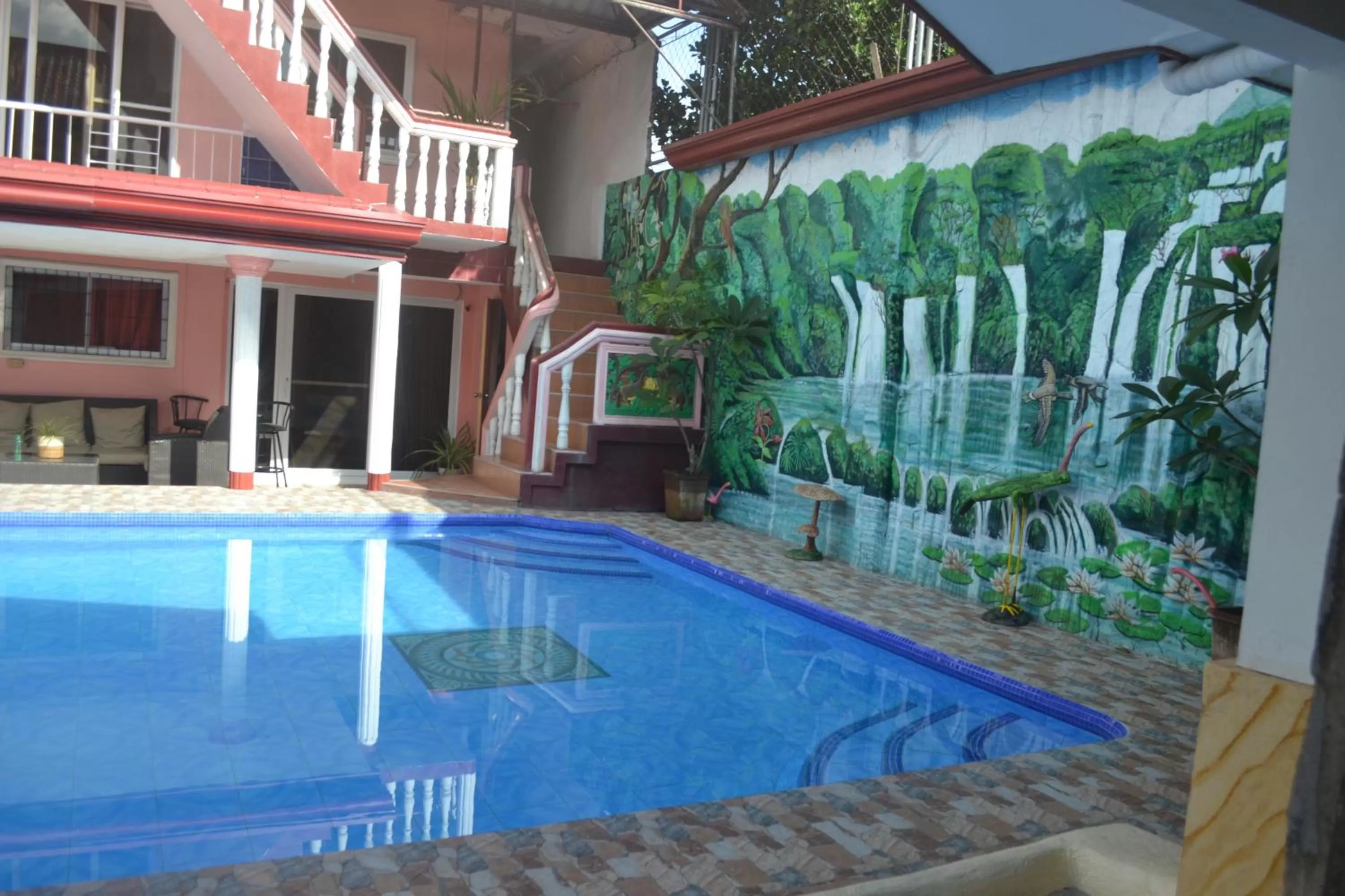 Swimming pool in Villa Prescilla