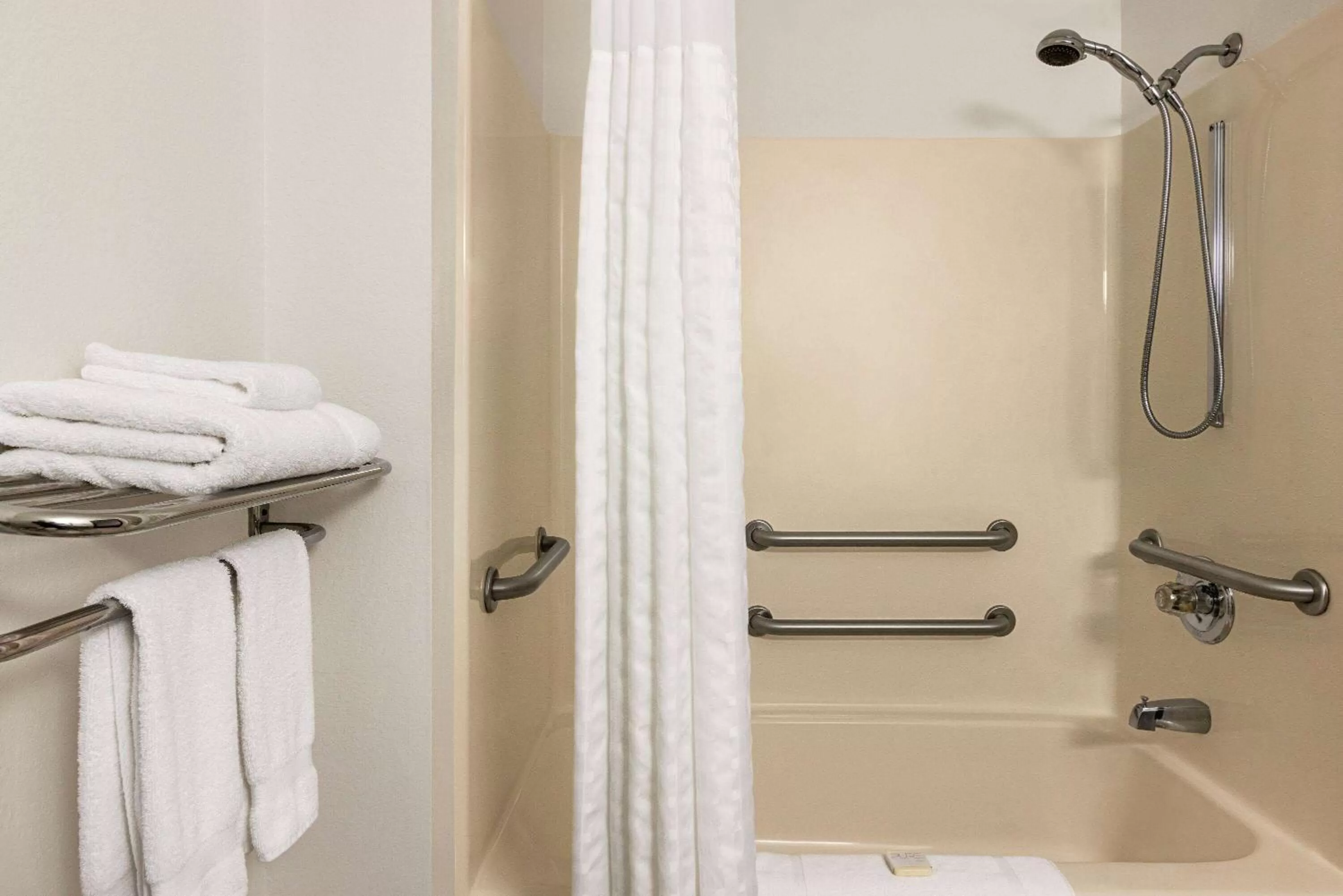 Bathroom in Baymont by Wyndham Cedar Rapids