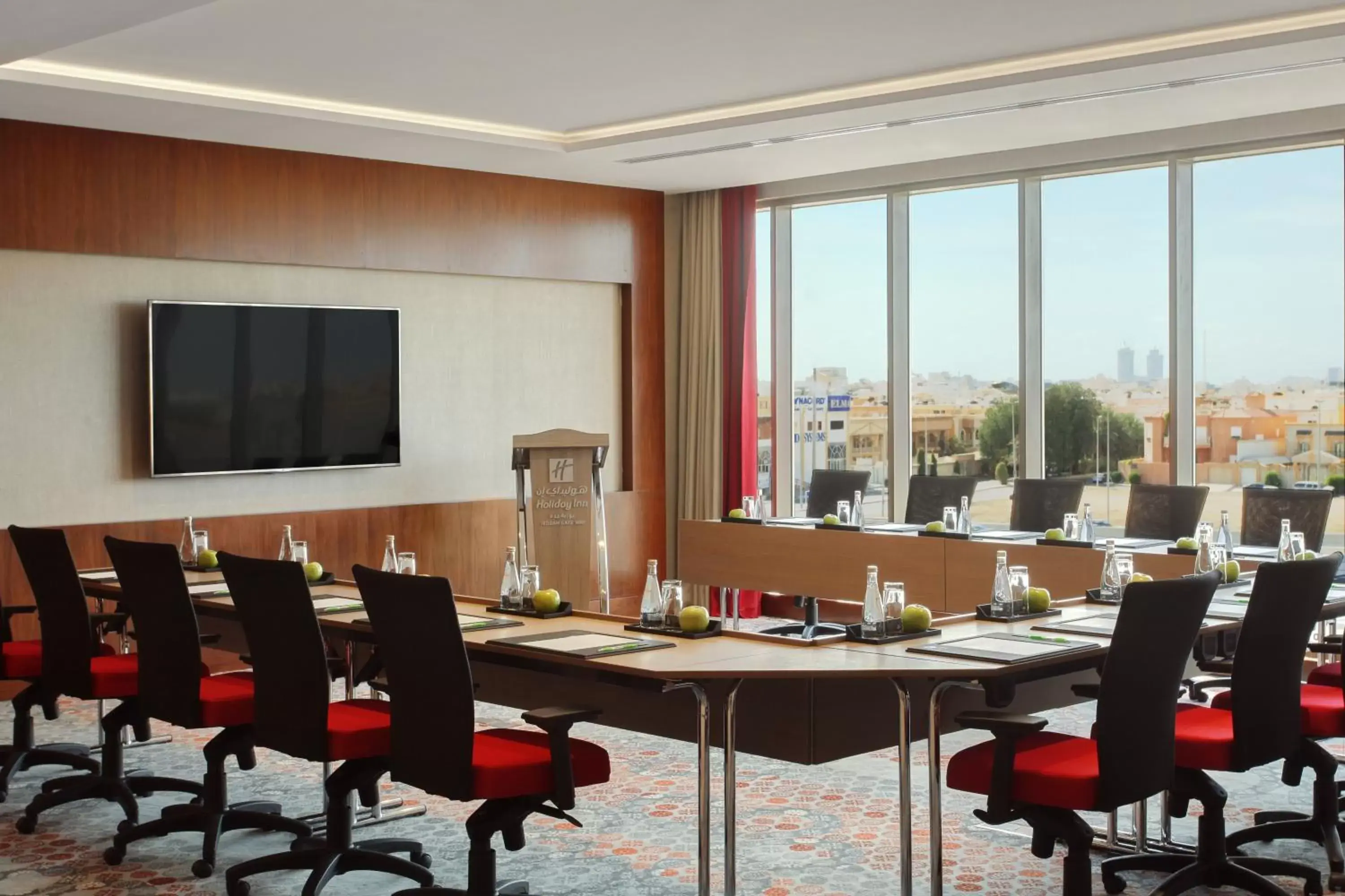 Meeting/conference room in Holiday Inn Jeddah Gateway, an IHG Hotel