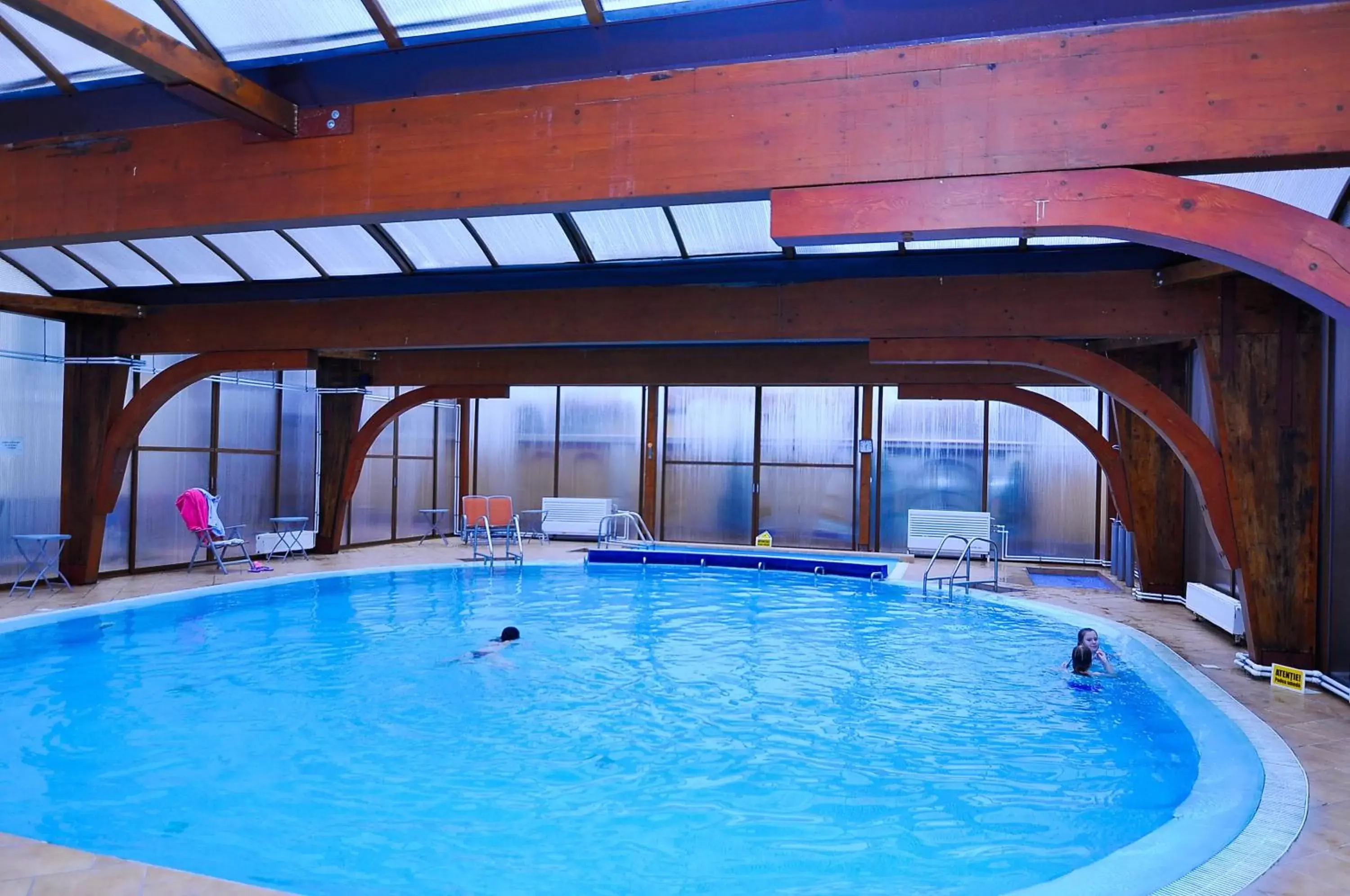 Swimming Pool in Hotel Maxim