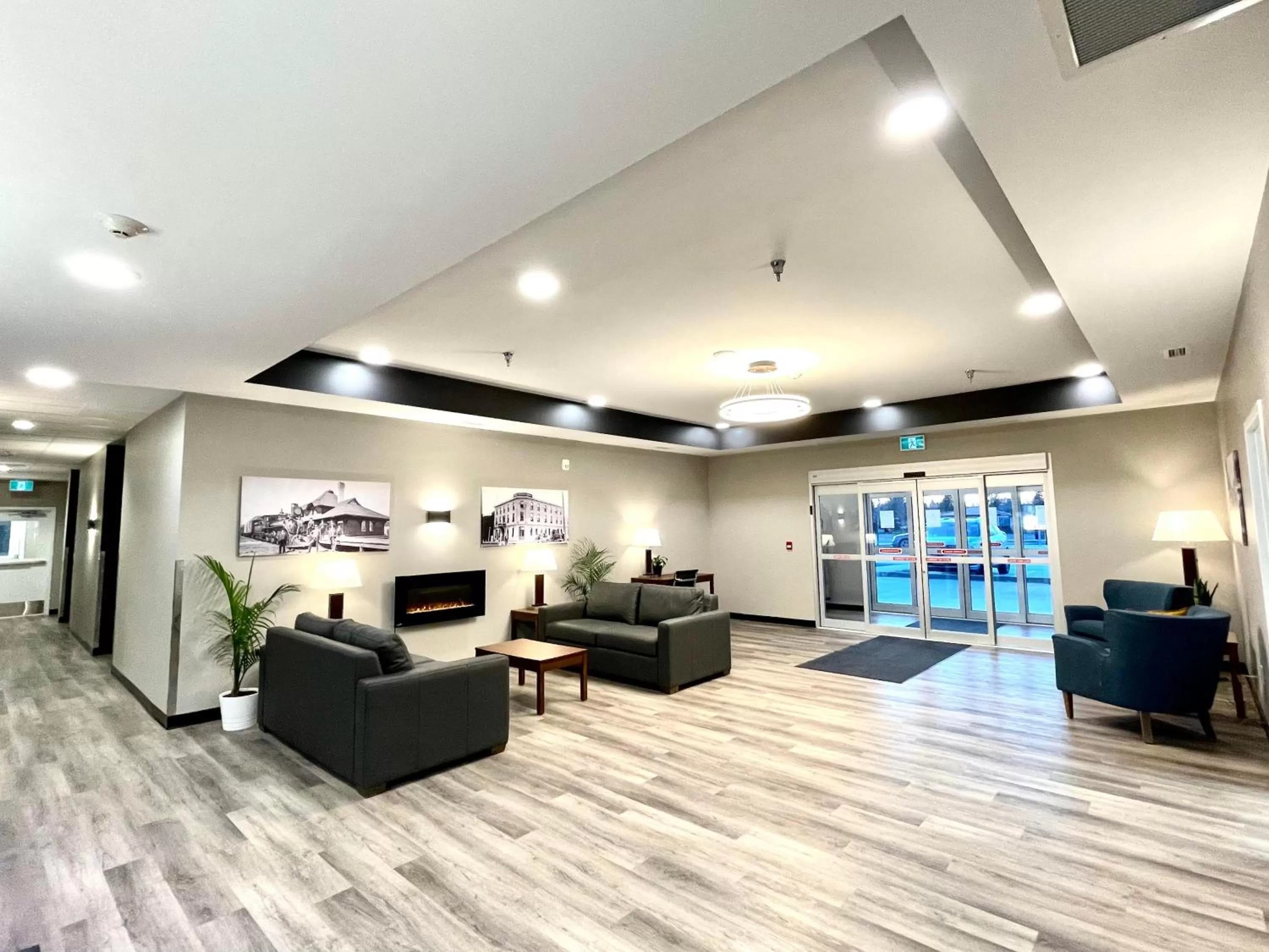 Lobby/Reception in Carman Blue Crescent Hotel