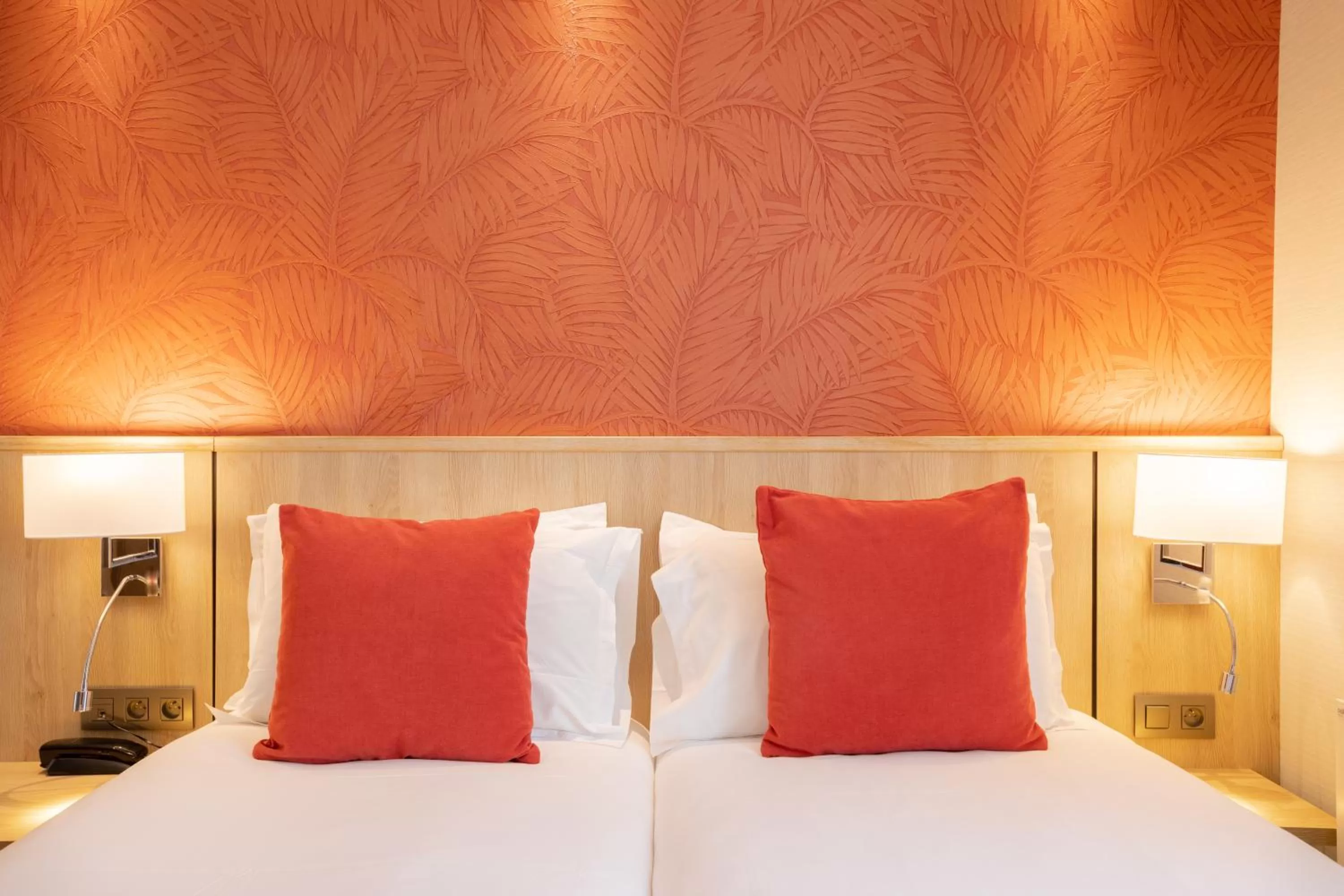 Bed in Prince Albert Lyon Bercy