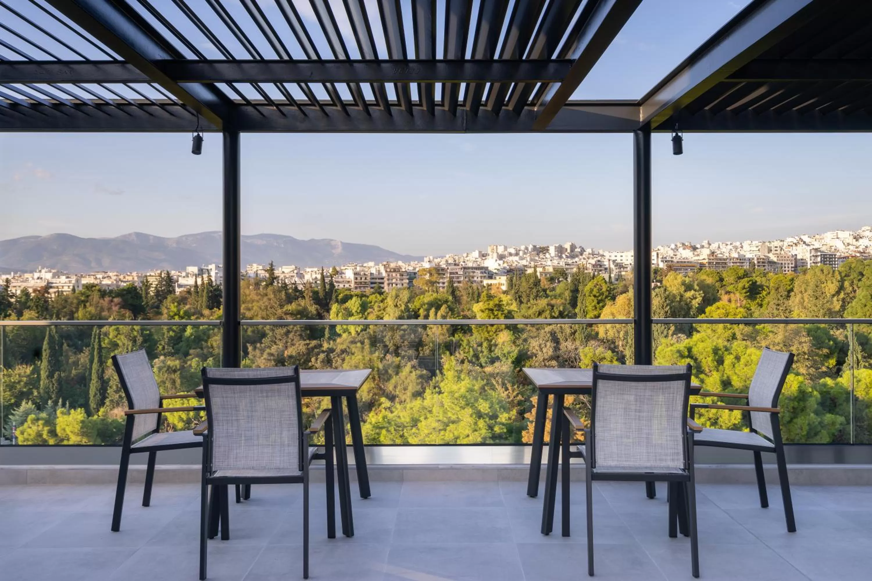 Property building in Hestia - Alexandras 38