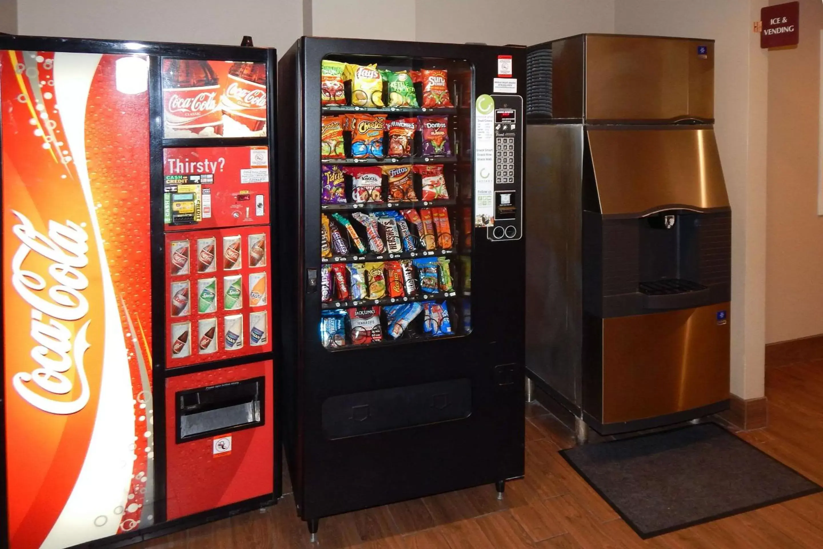 vending machine, Supermarket/Shops in Comfort Inn & Suites Las Cruces Mesilla
