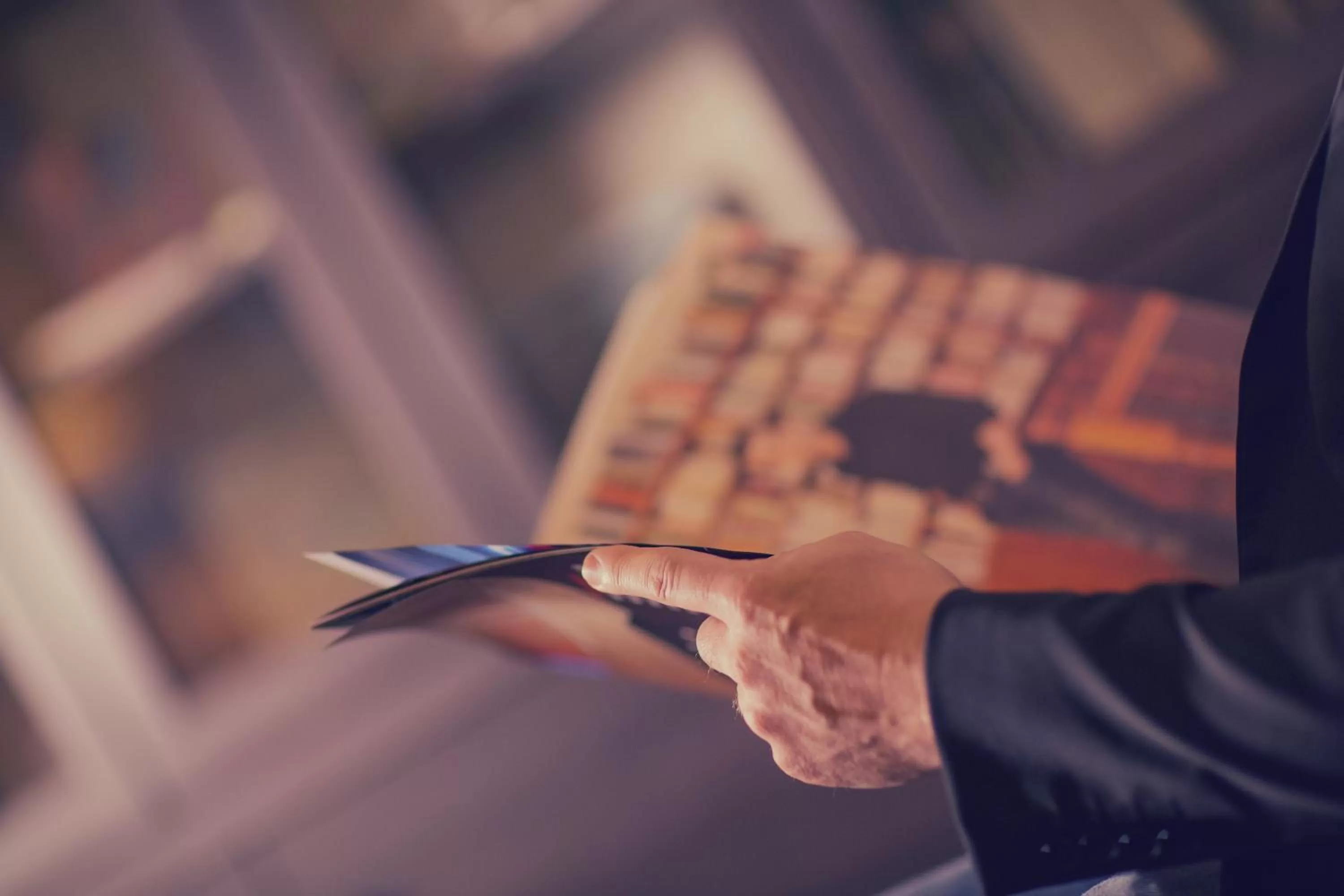 Library in Best Western Plus Richelieu