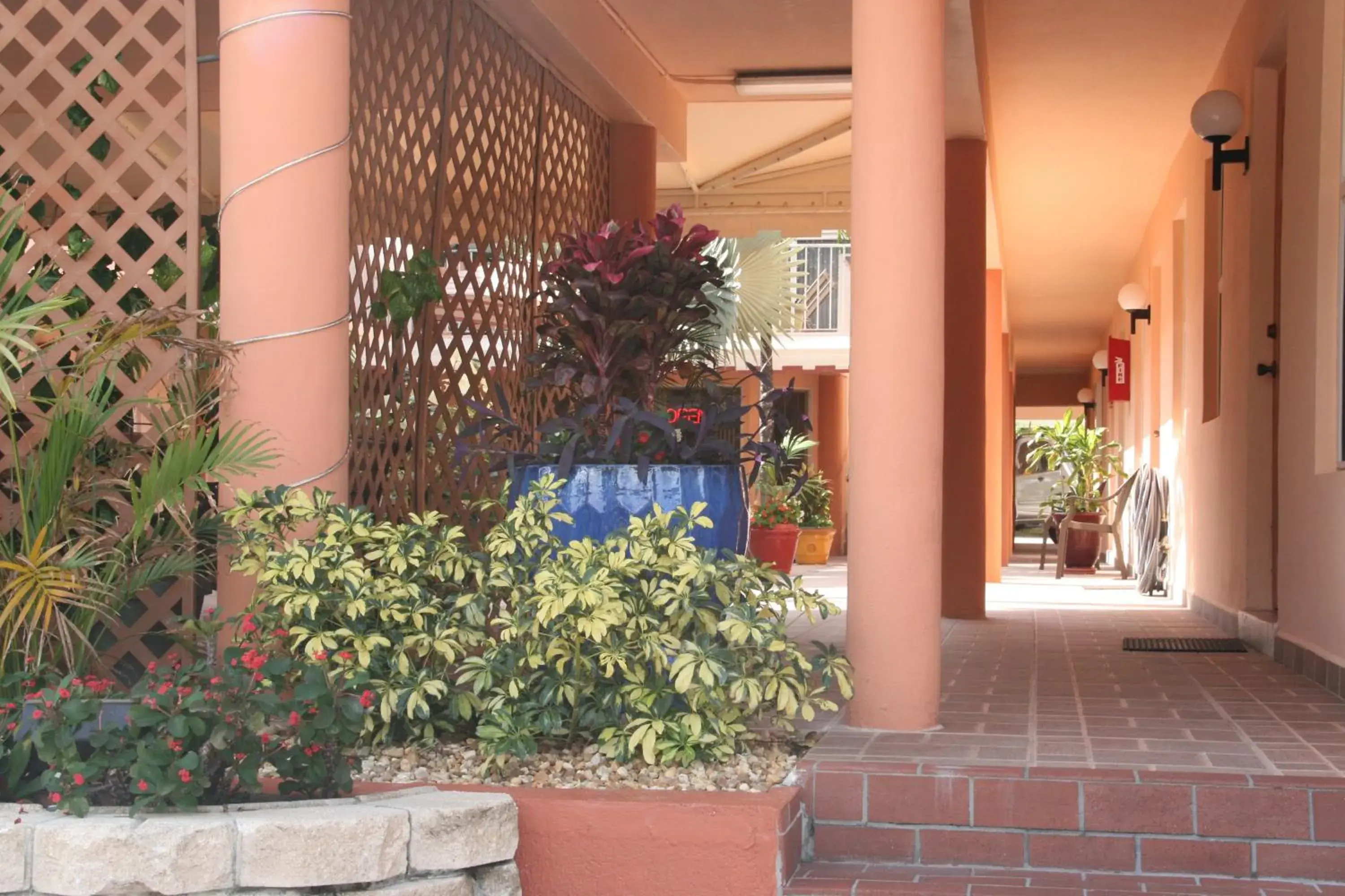 Facade/entrance in Lago Mar Motel and Apartments