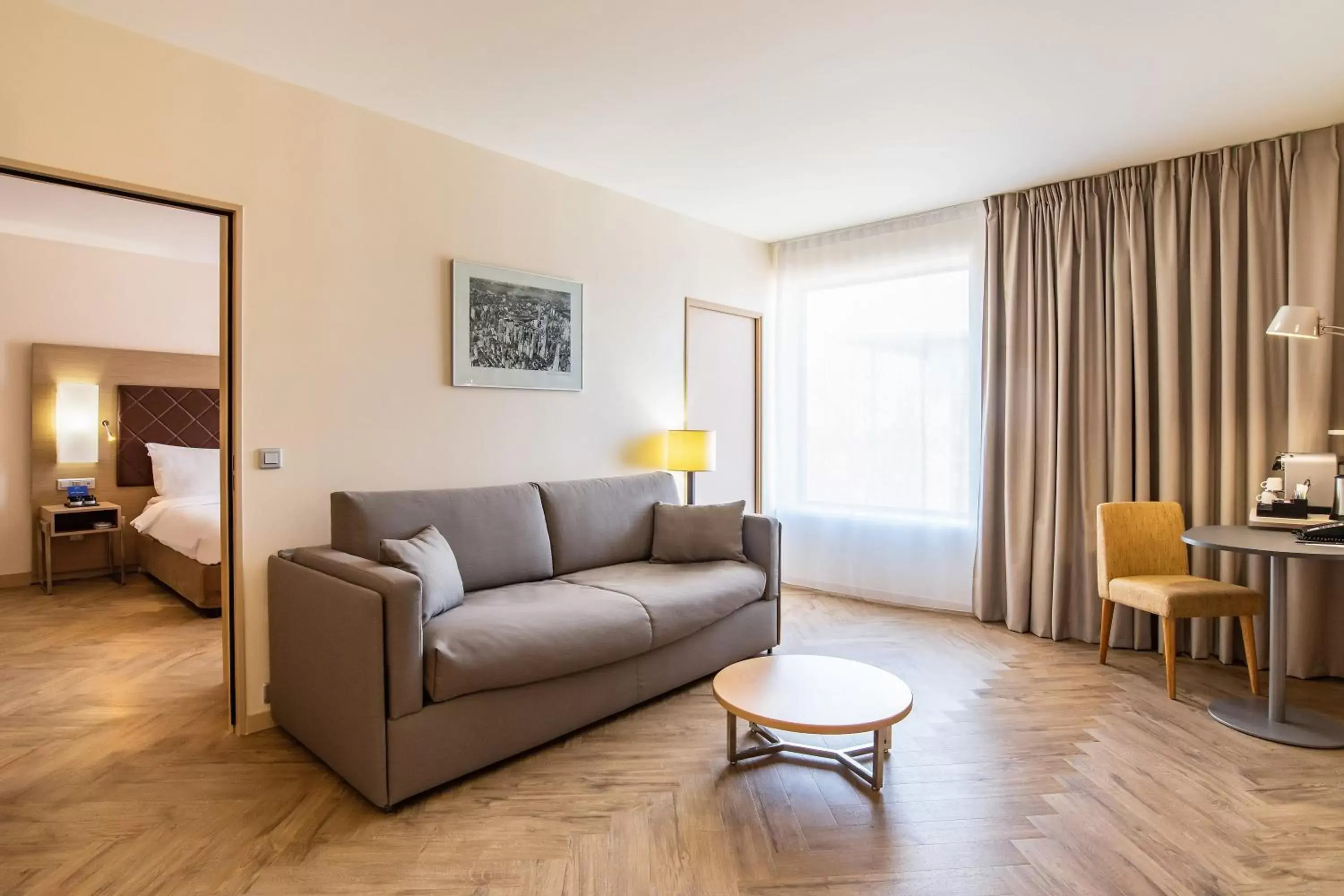 Living room, Seating Area in Radisson Blu Hotel Toulouse Airport