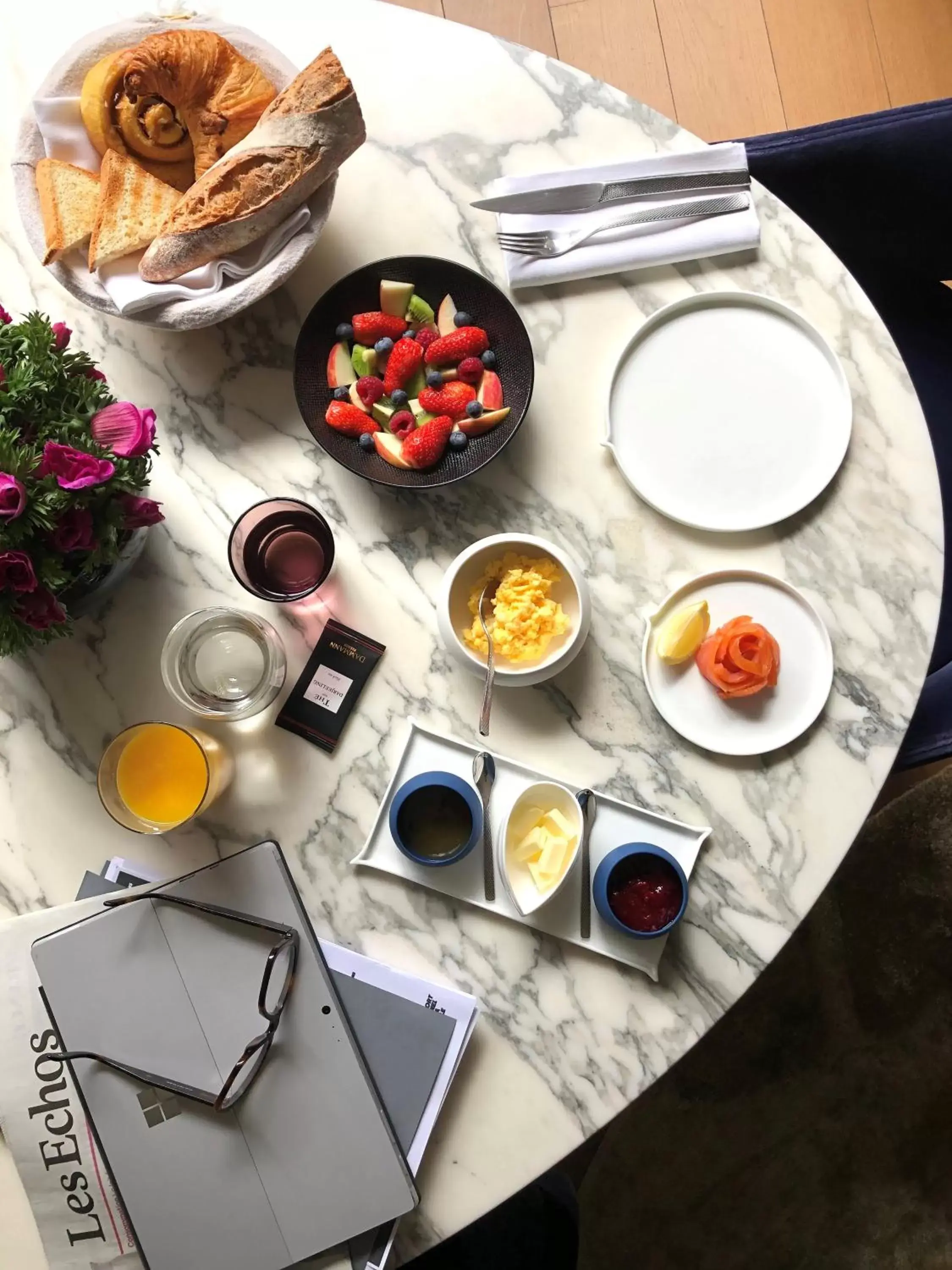 Breakfast in Hôtel Cardinal Bordeaux Centre