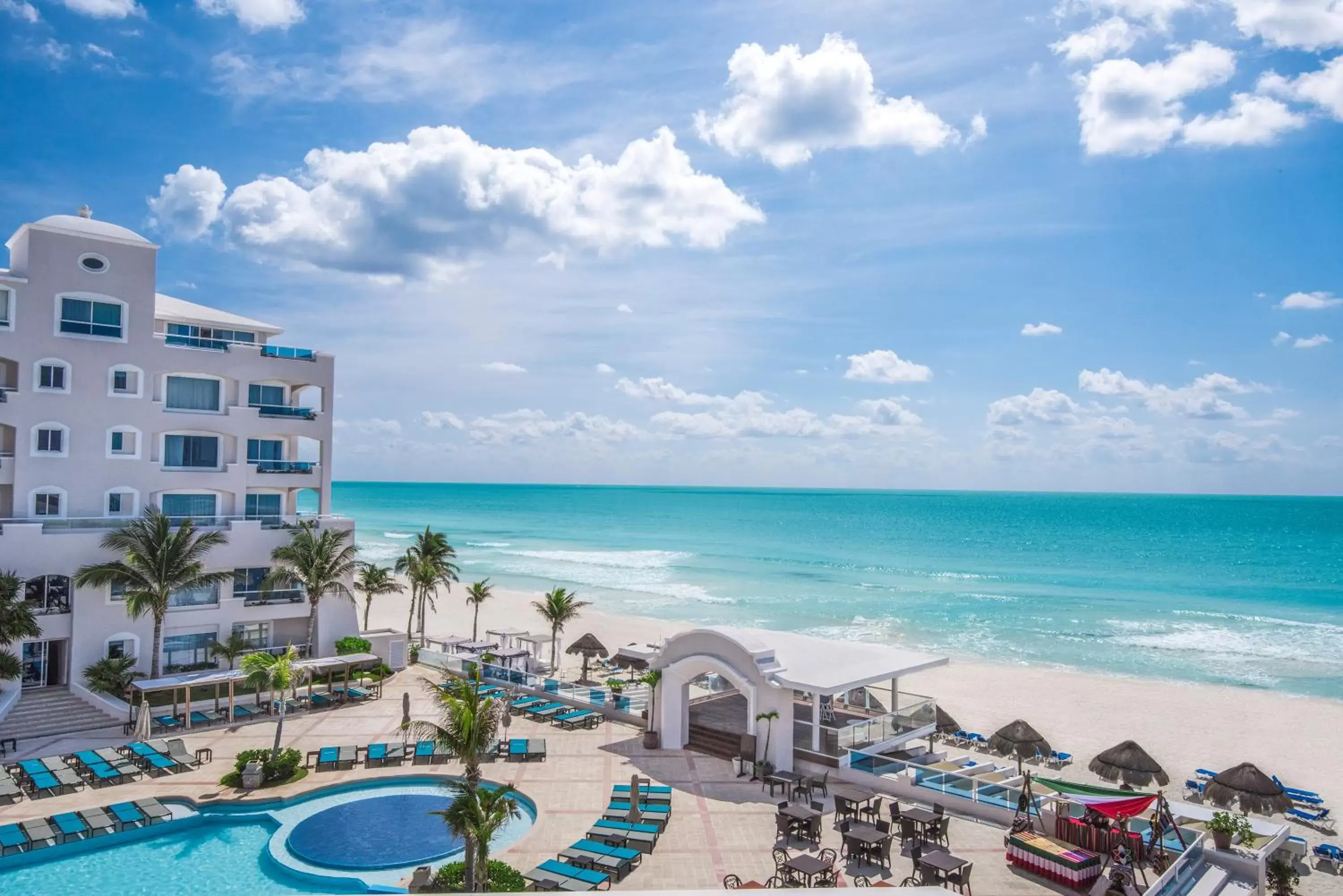 Beach, Pool View in Wyndham Alltra Cancun All Inclusive Resort