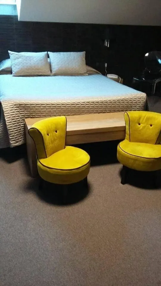 Photo of the whole room, Bed in Hostellerie St Vincent