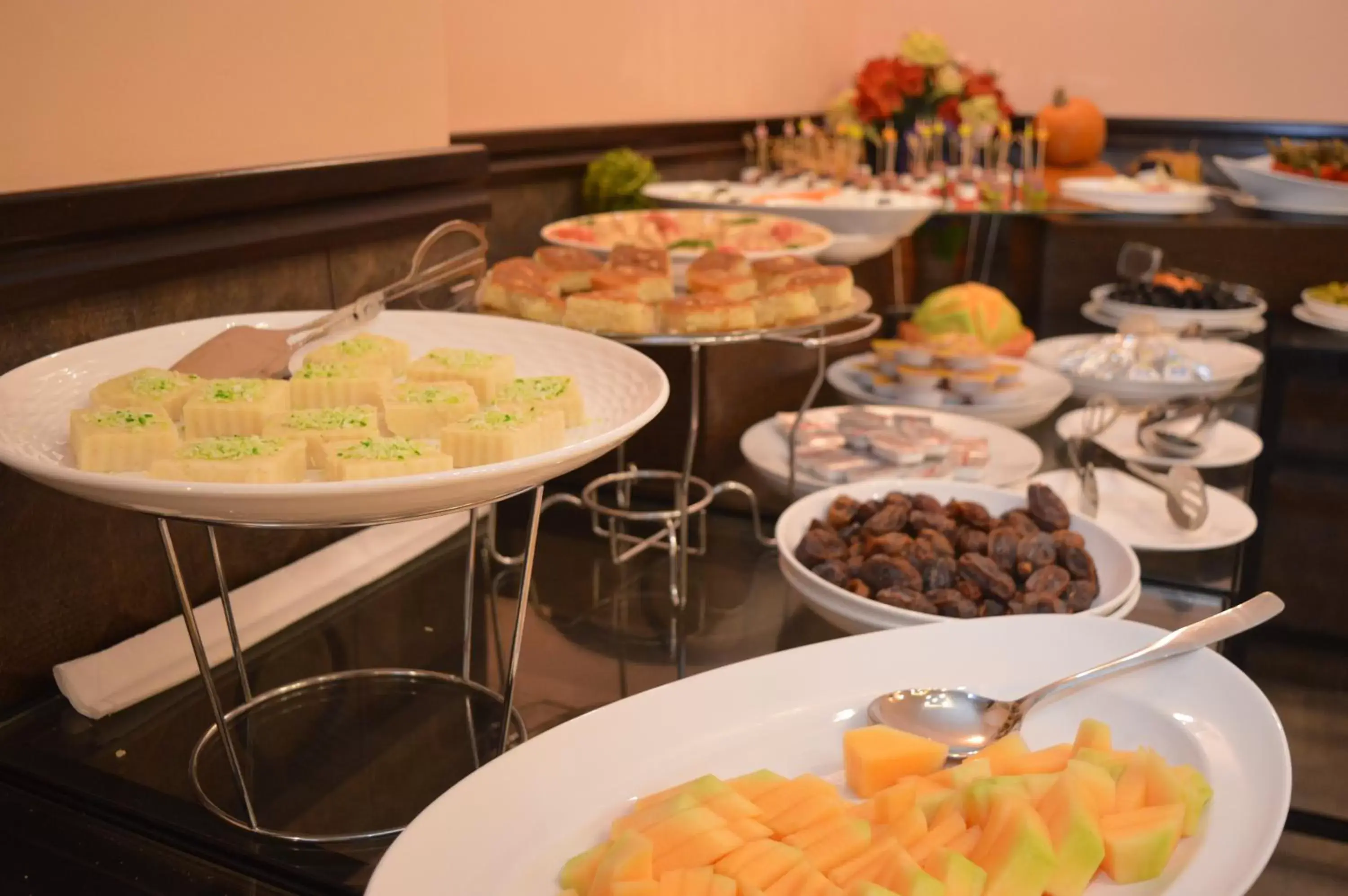 Buffet breakfast, Food in Tilal Almadina Hotel & Suites