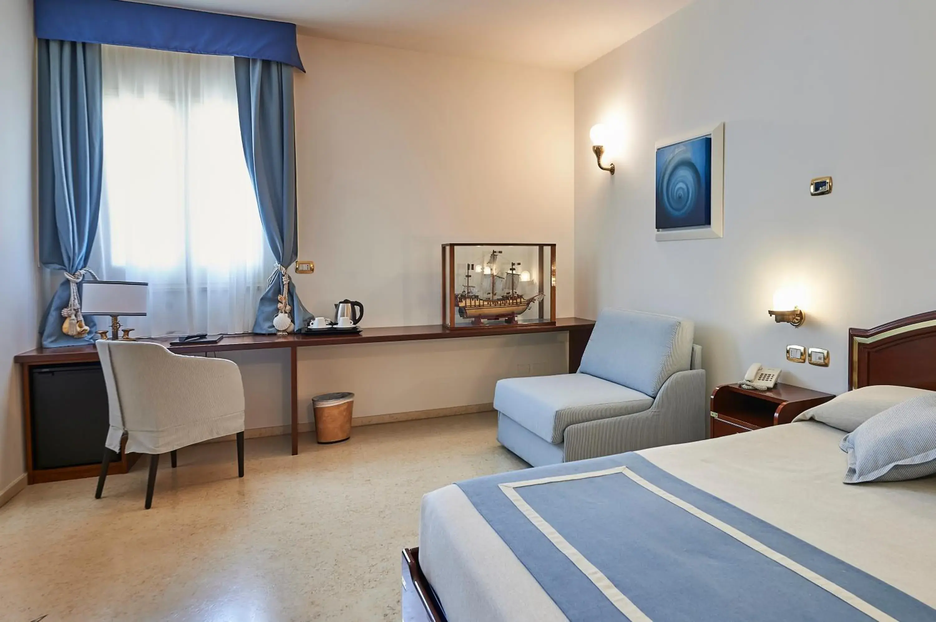 Bed in Corte Di Nettuno - CDSHotels