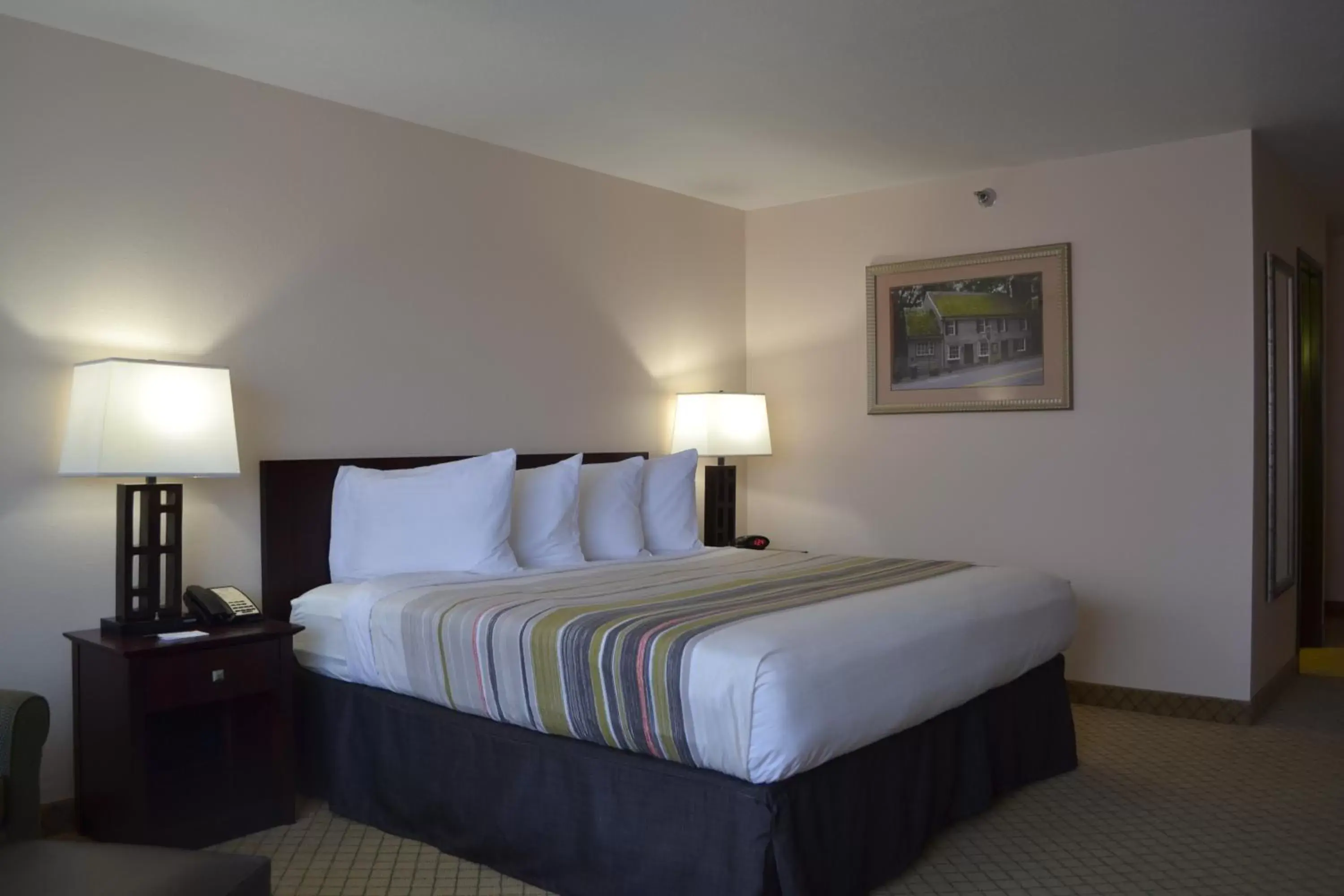 Bedroom, Bed in Country Inn & Suites by Radisson, Abingdon, VA