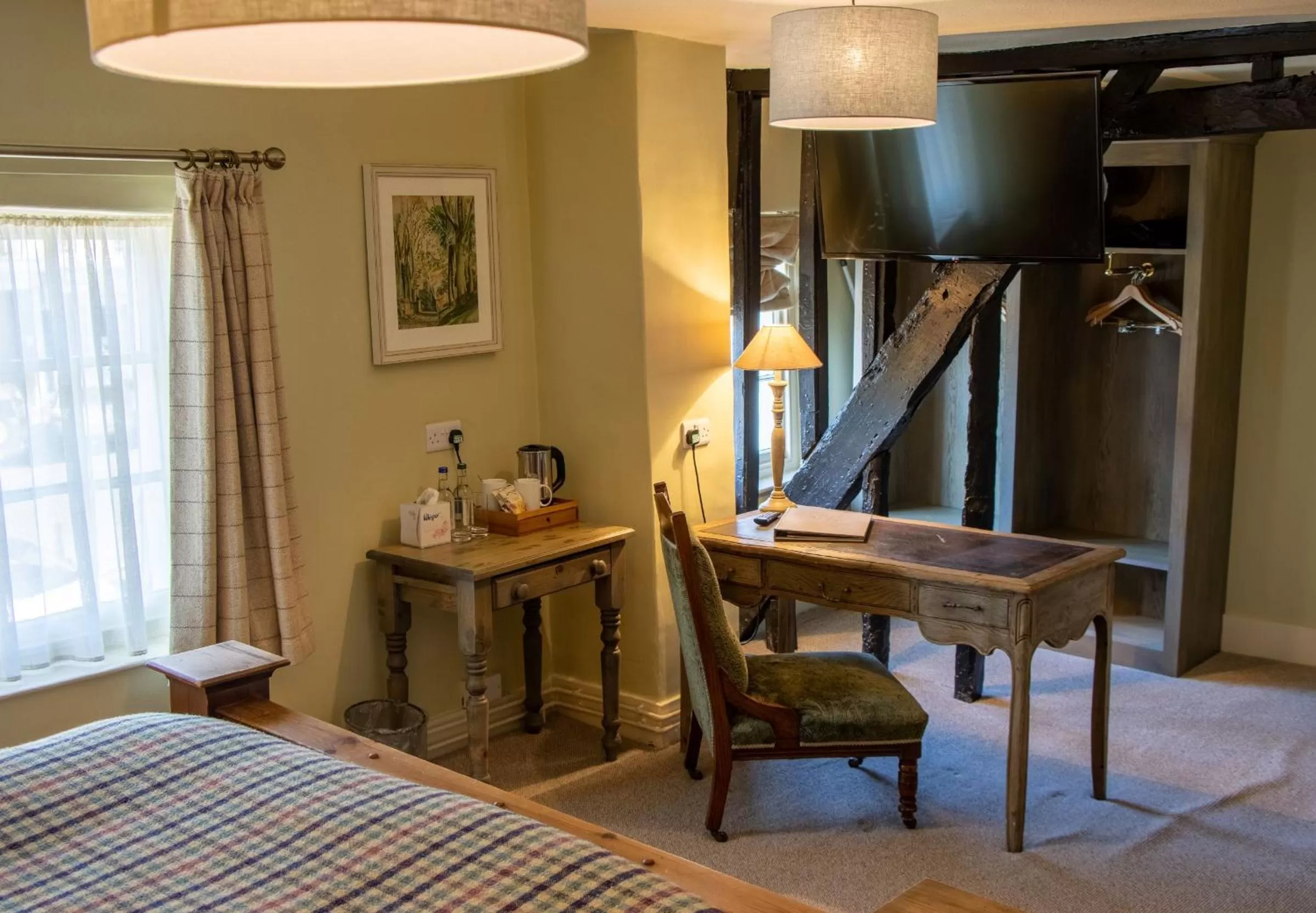 View (from property/room), Bed in The Green Dragon