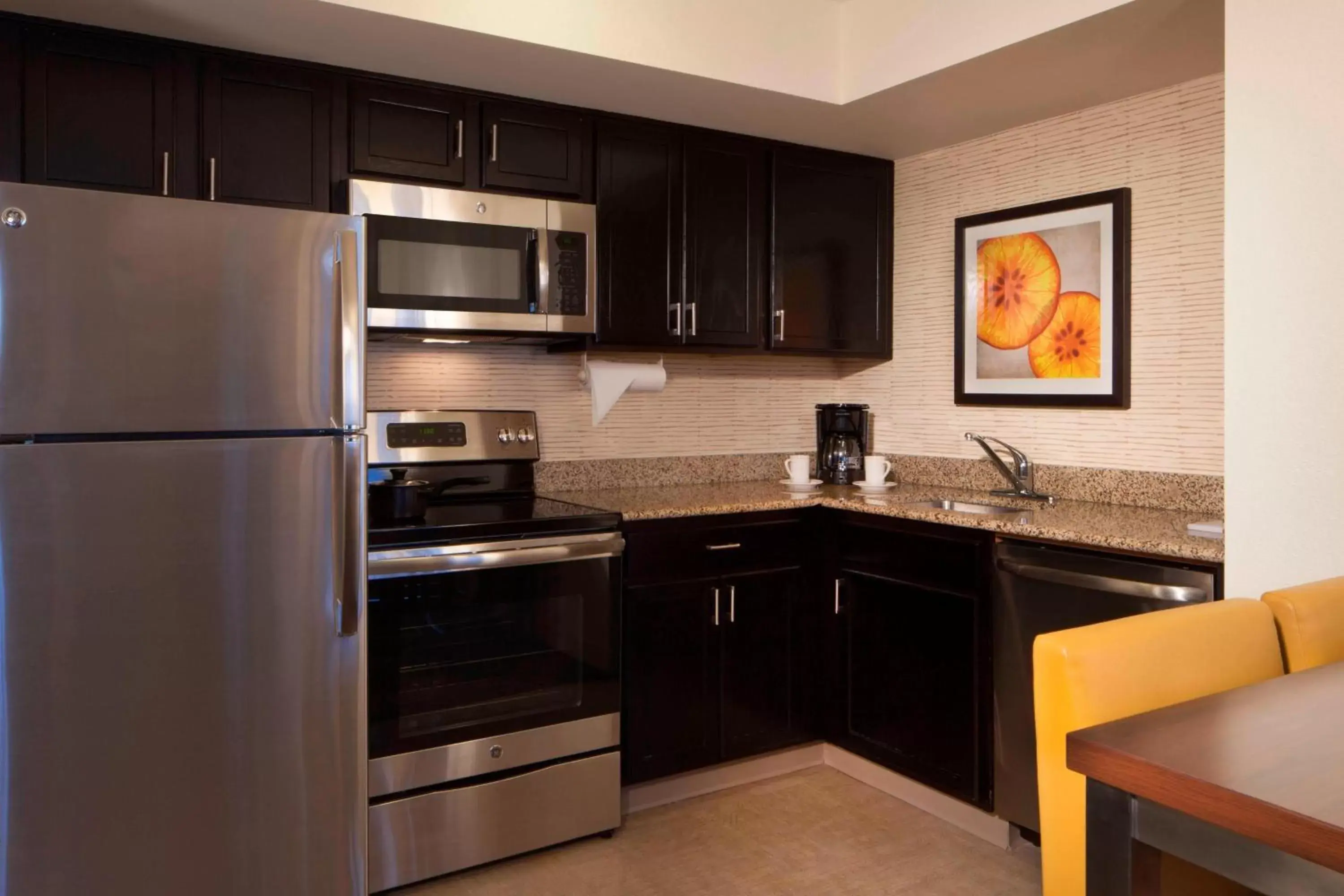 Bedroom, Kitchen/Kitchenette in Residence Inn Tampa Downtown