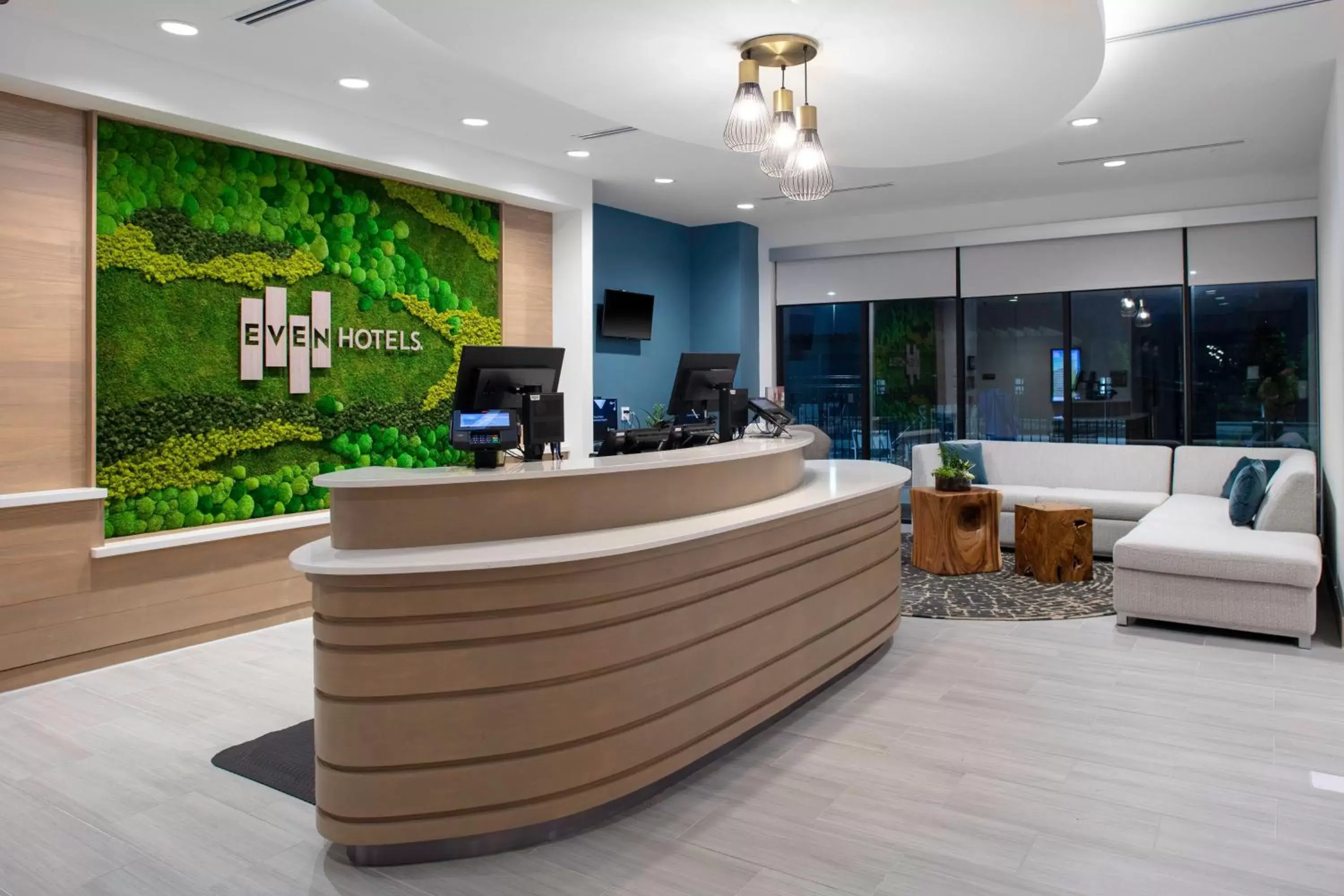 Property building, Lobby/Reception in EVEN Hotels - Shenandoah - The Woodlands, an IHG Hotel
