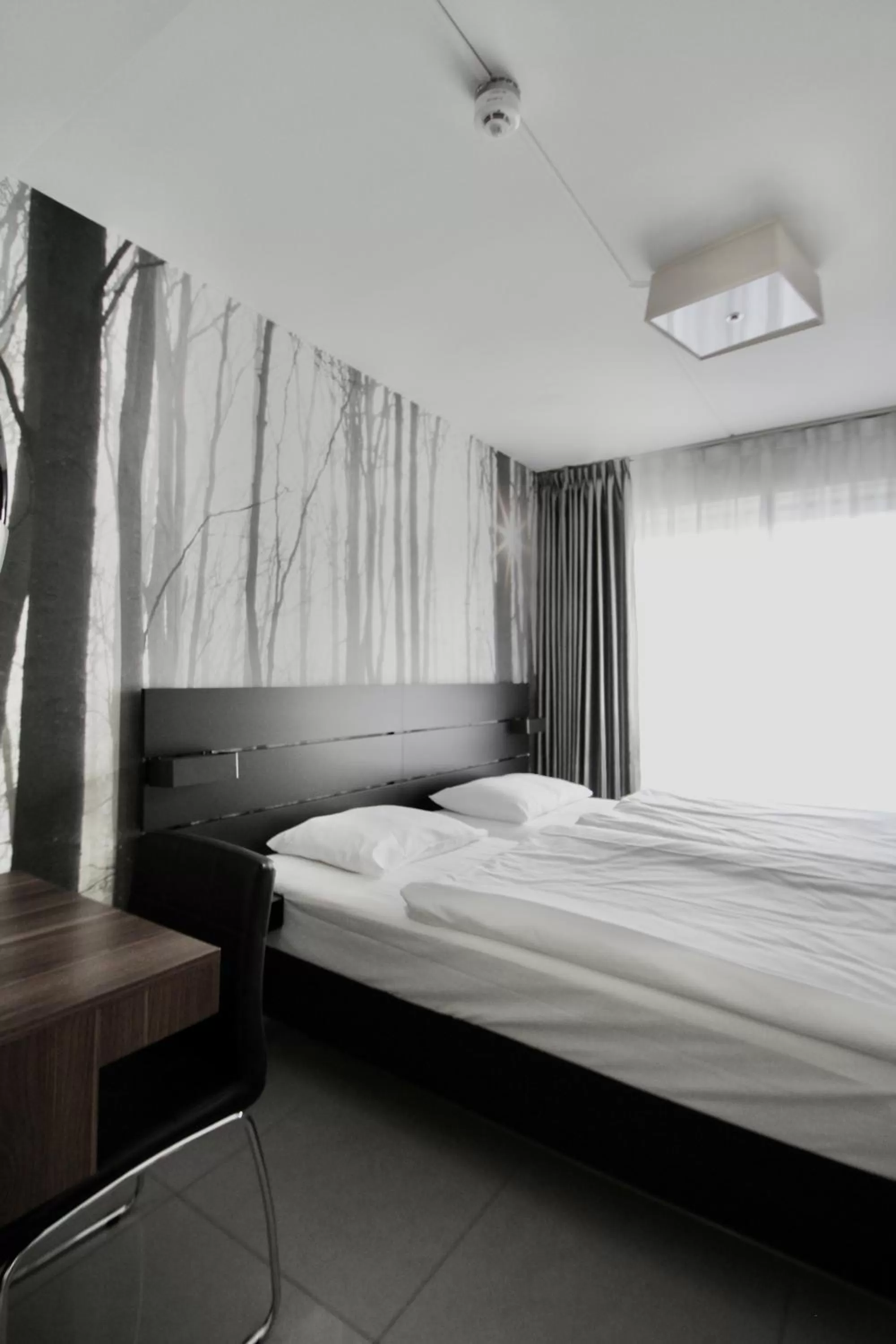 Bed in Super Stay Hotel, Oslo