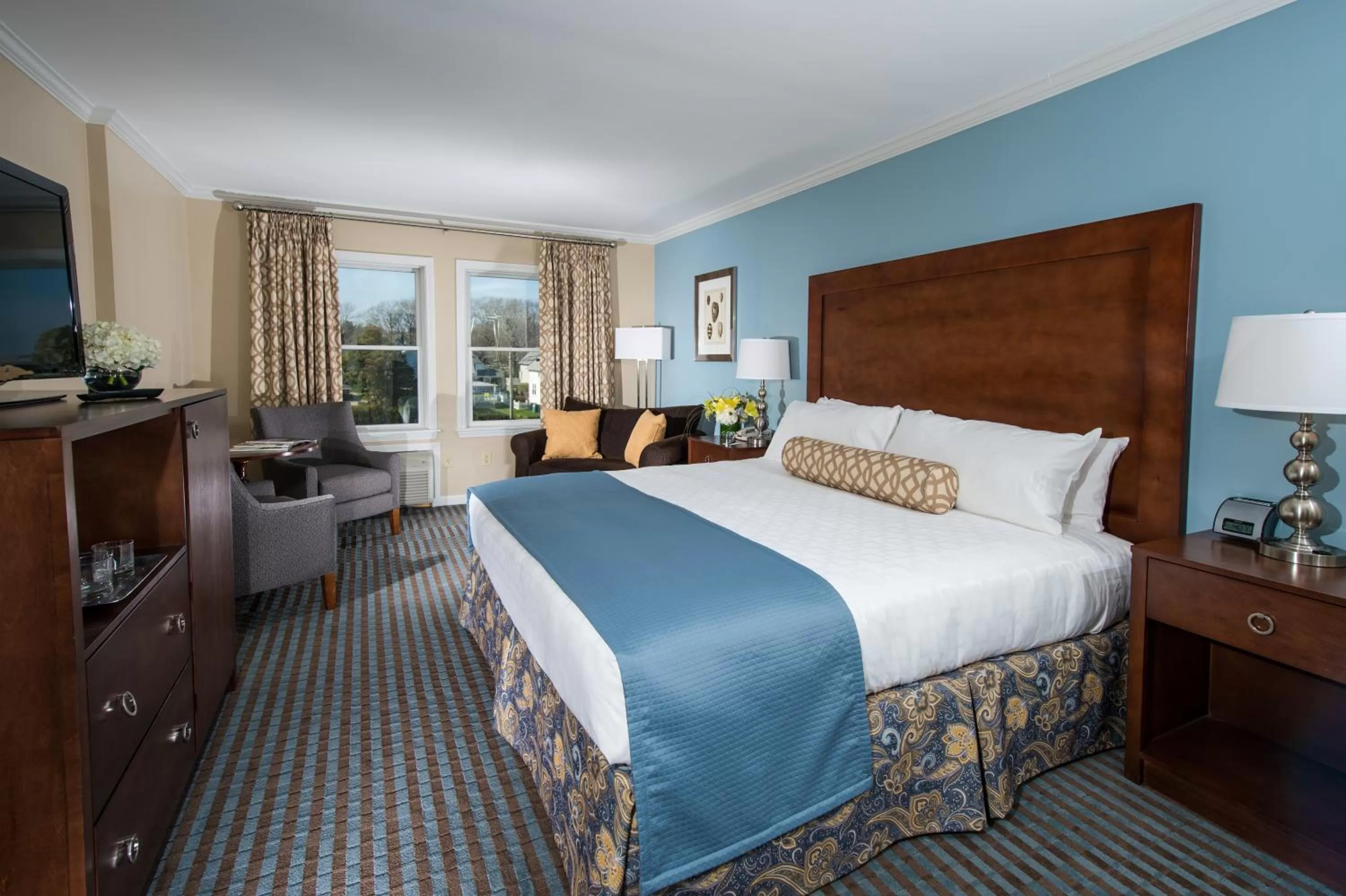 Photo of the whole room, Bed in Union Bluff Hotel & Meeting House